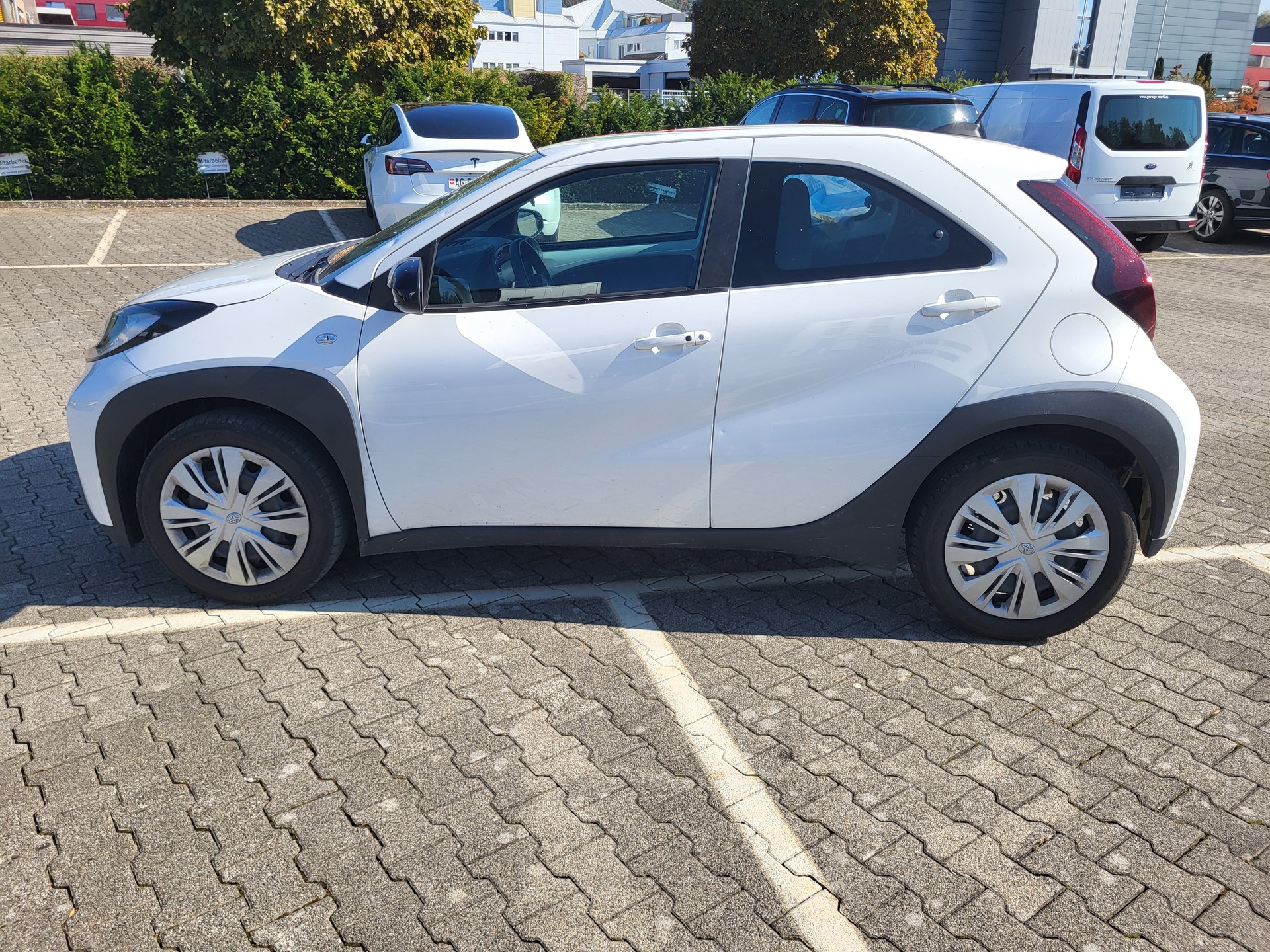 TOYOTA Aygo X 1.0 VVT-i Limited CVT-image-13