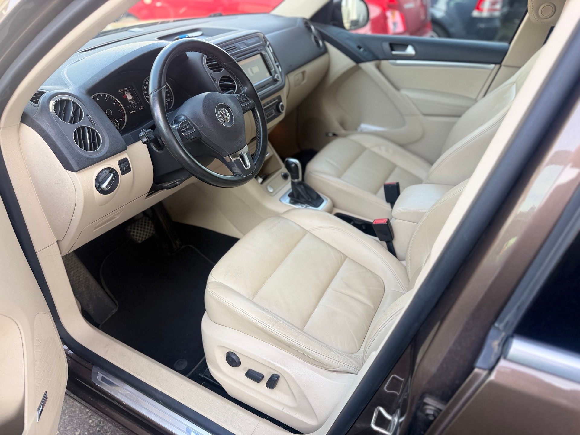 VW Tiguan 2.0 TSI Sport&Style 4Motion DSG-image-10