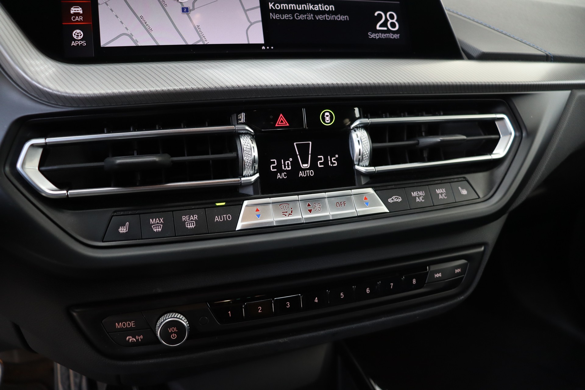 BMW 118I M SPORT STEPTRONIC * CH-FAHRZEUG * FAHRASSISTENZ-PAKET * RÜCKFAHRKAMERA *-image-23