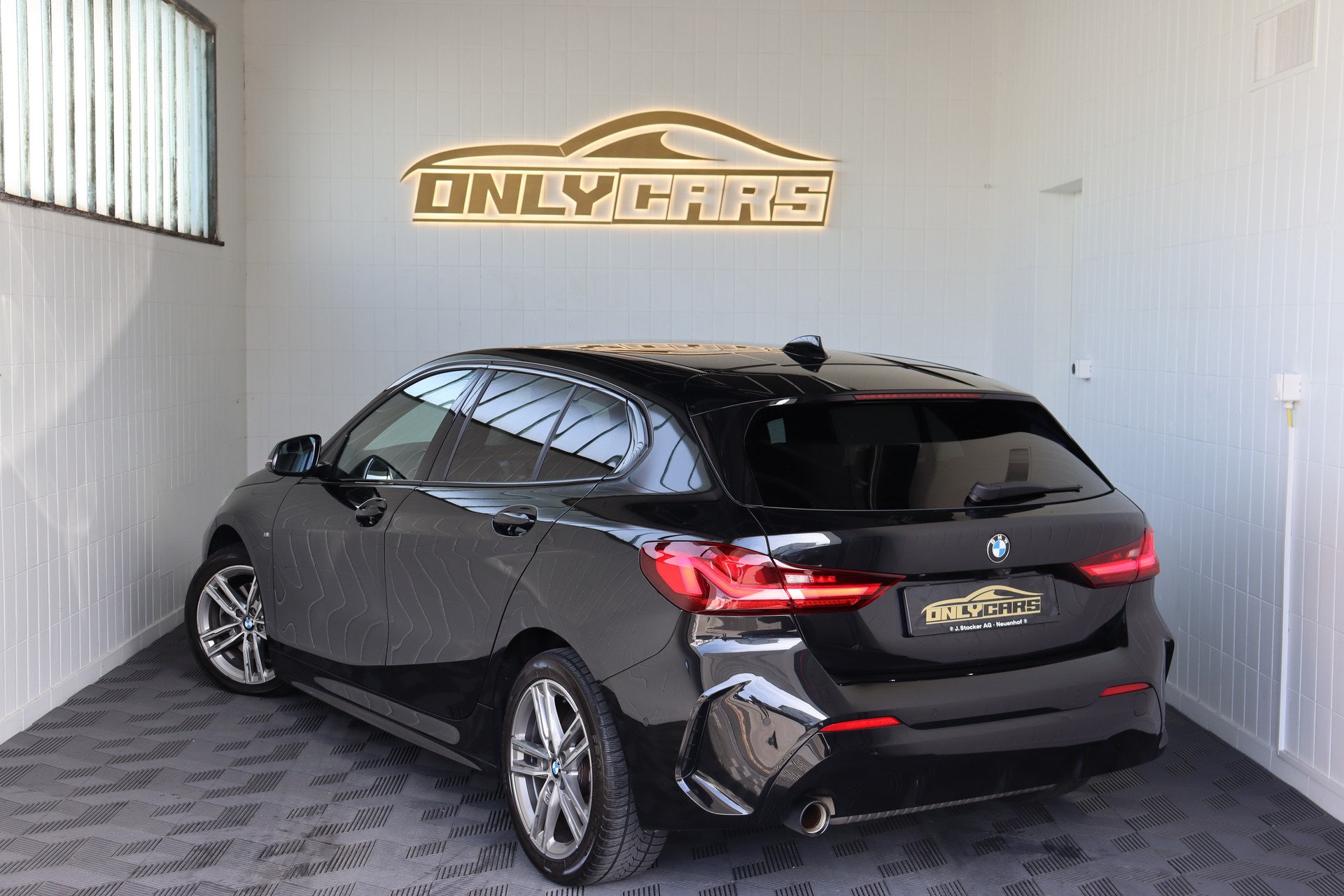 BMW 118I M SPORT STEPTRONIC * CH-FAHRZEUG * FAHRASSISTENZ-PAKET * RÜCKFAHRKAMERA *-image-5