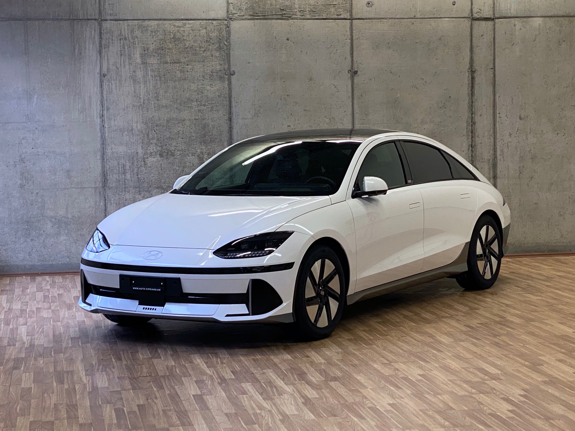 HYUNDAI Ioniq 6 *77kWh*Swiss*Launch Edition*4WD*-image-17