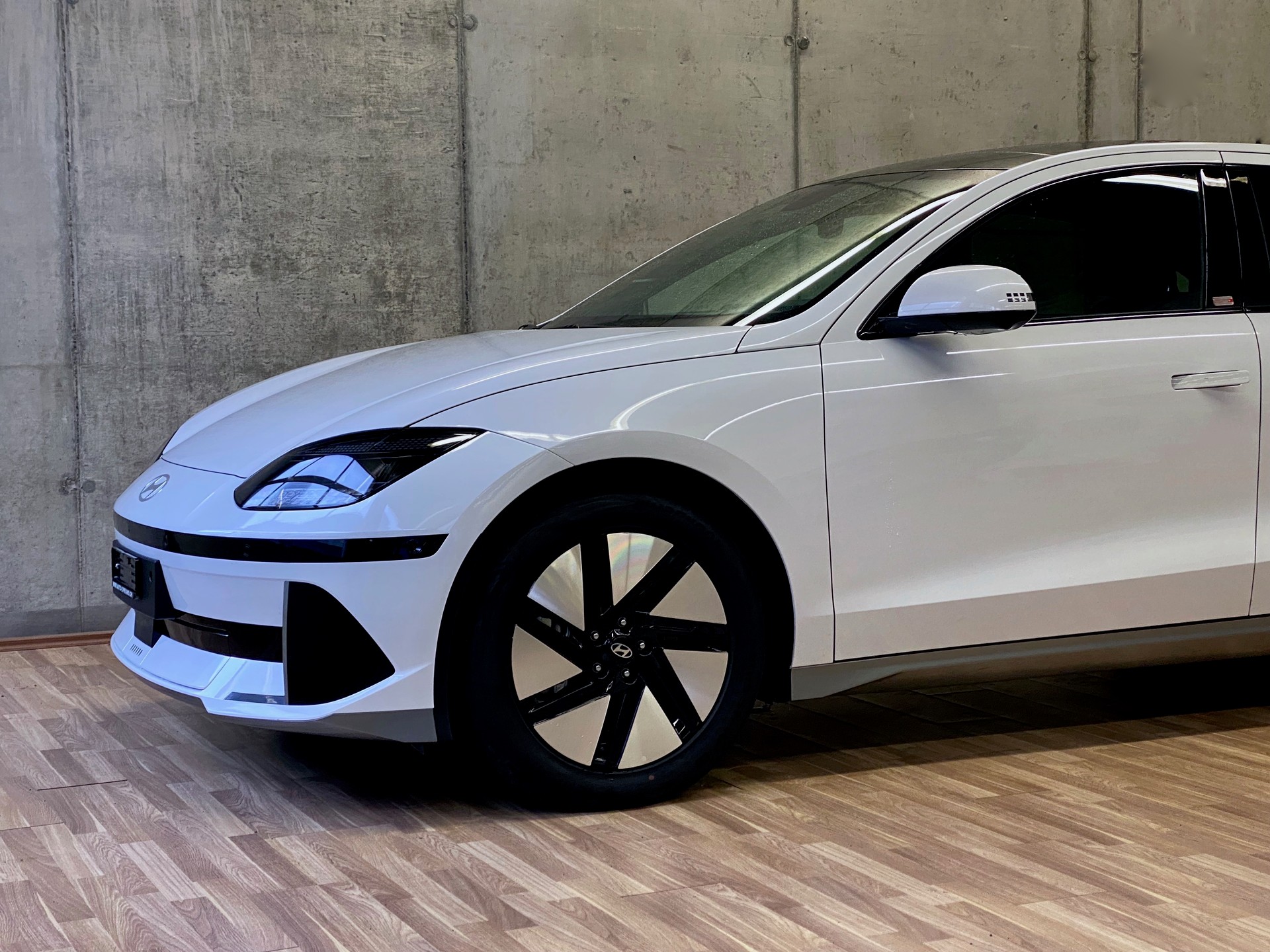 HYUNDAI Ioniq 6 *77kWh*Swiss*Launch Edition*4WD*-image-19