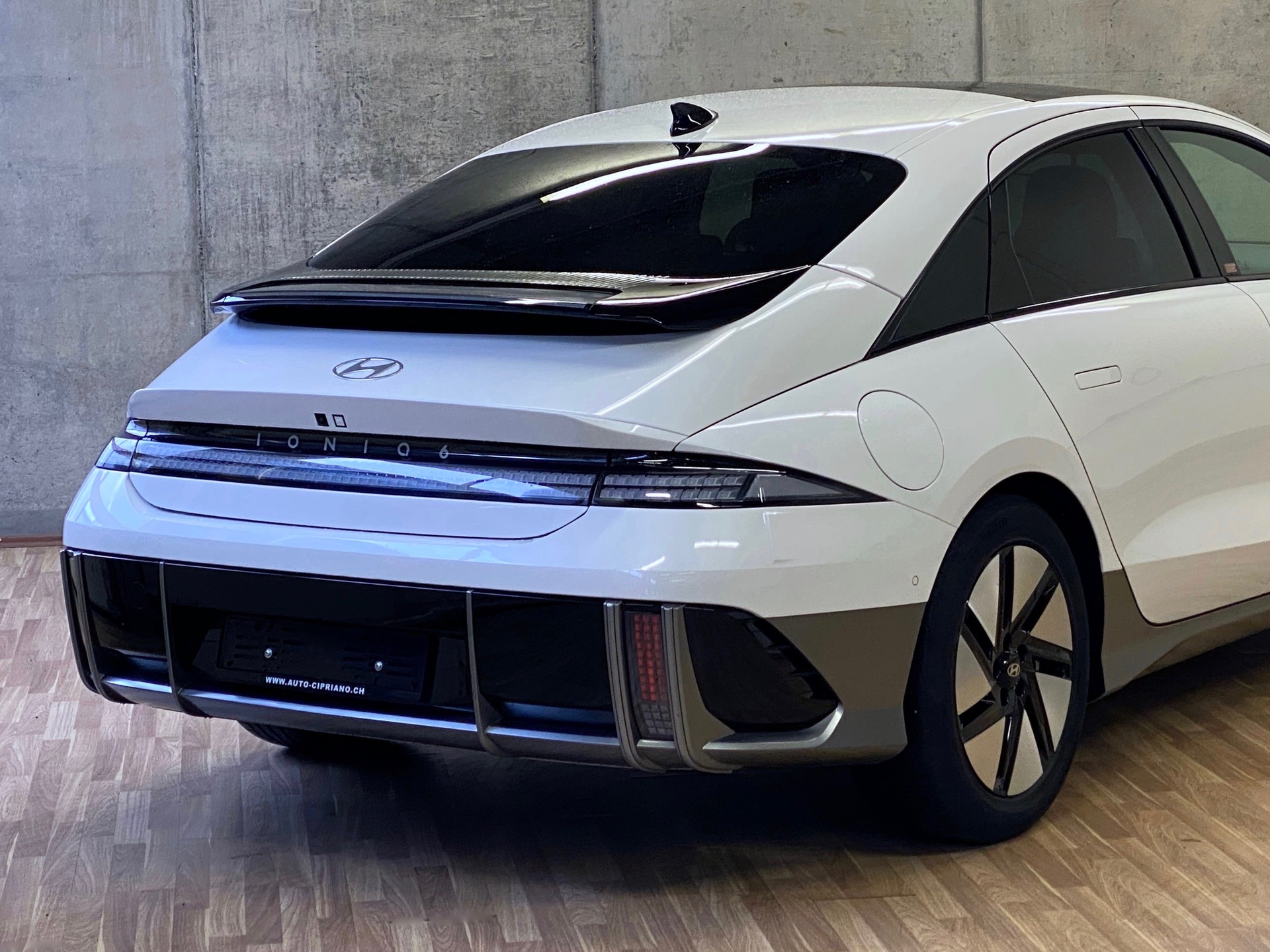 HYUNDAI Ioniq 6 *77kWh*Swiss*Launch Edition*4WD*-image-28