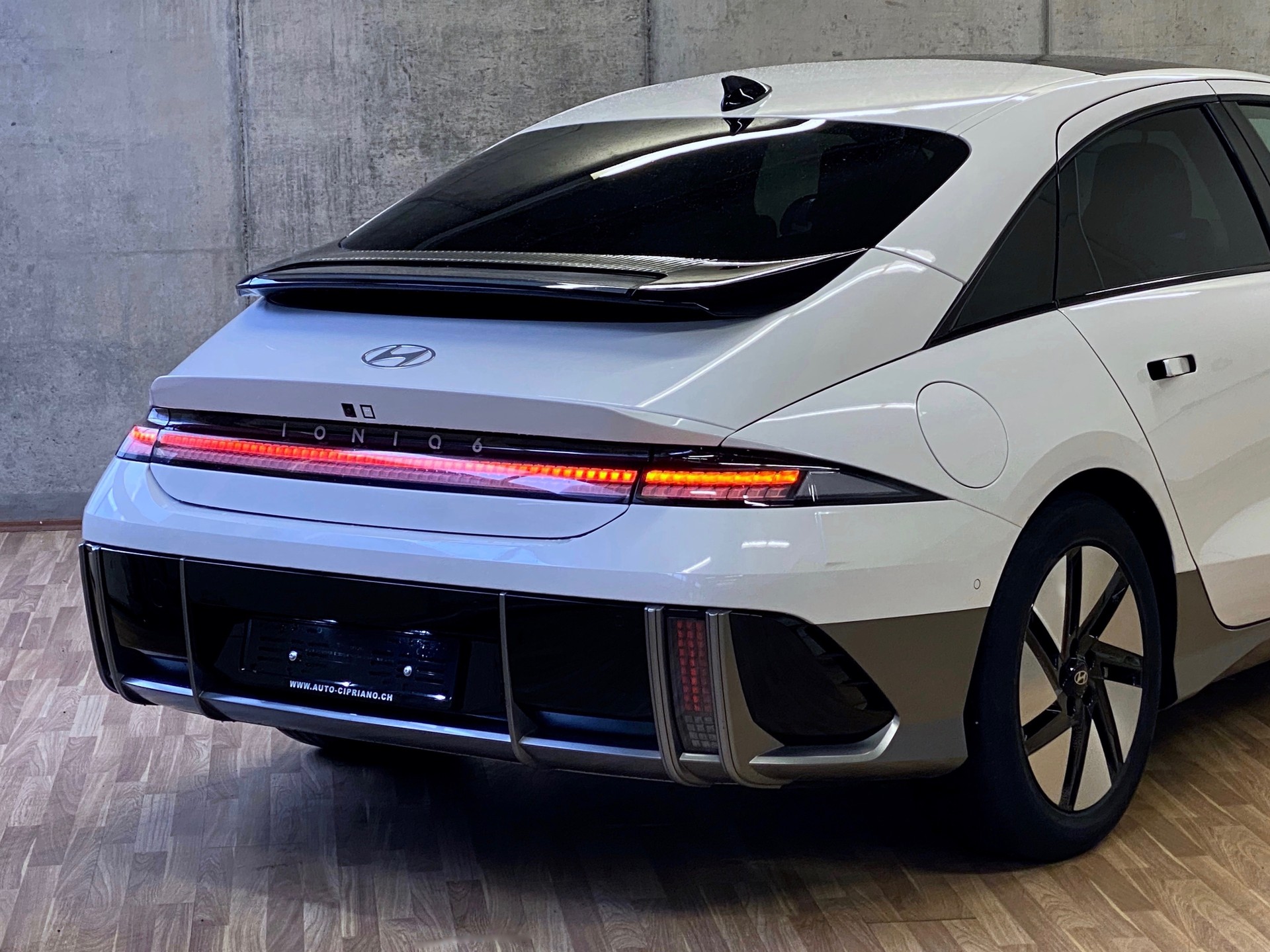 HYUNDAI Ioniq 6 *77kWh*Swiss*Launch Edition*4WD*-image-29
