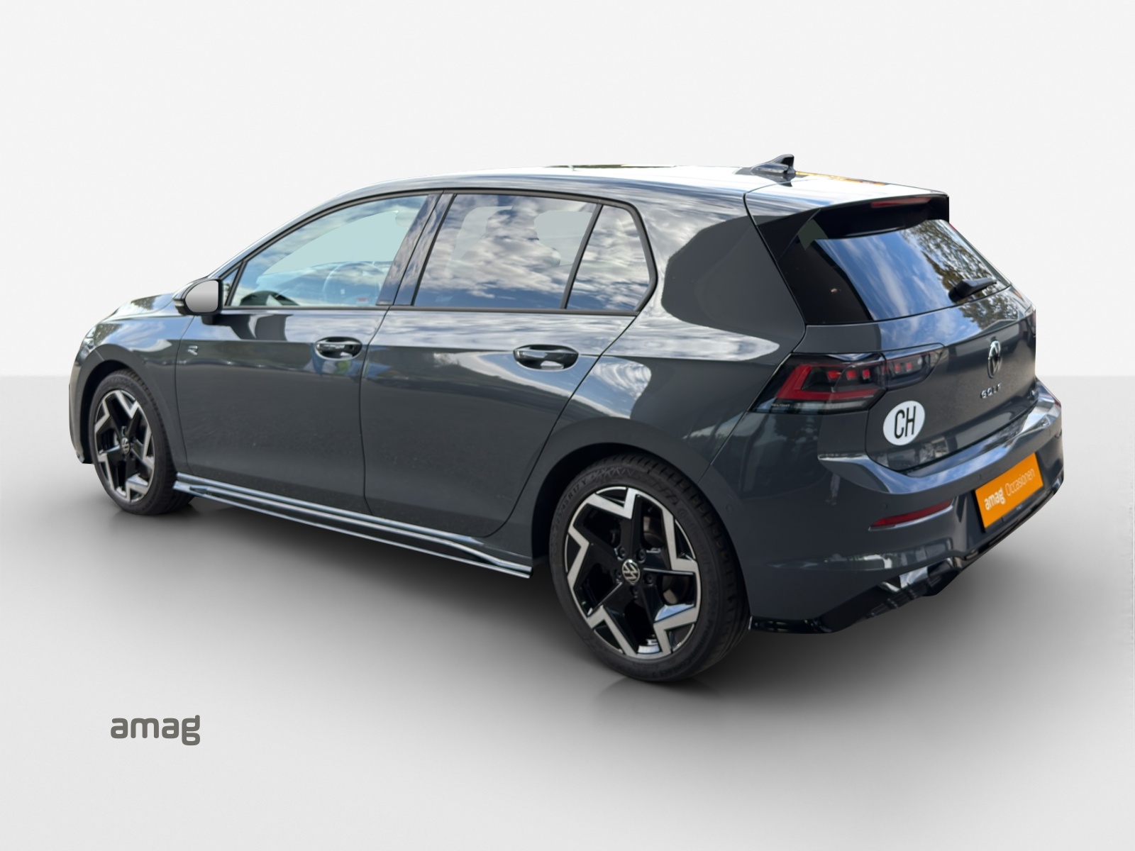 VW Golf 2.0 TSI R-Line DSG 4 Motion-image-2