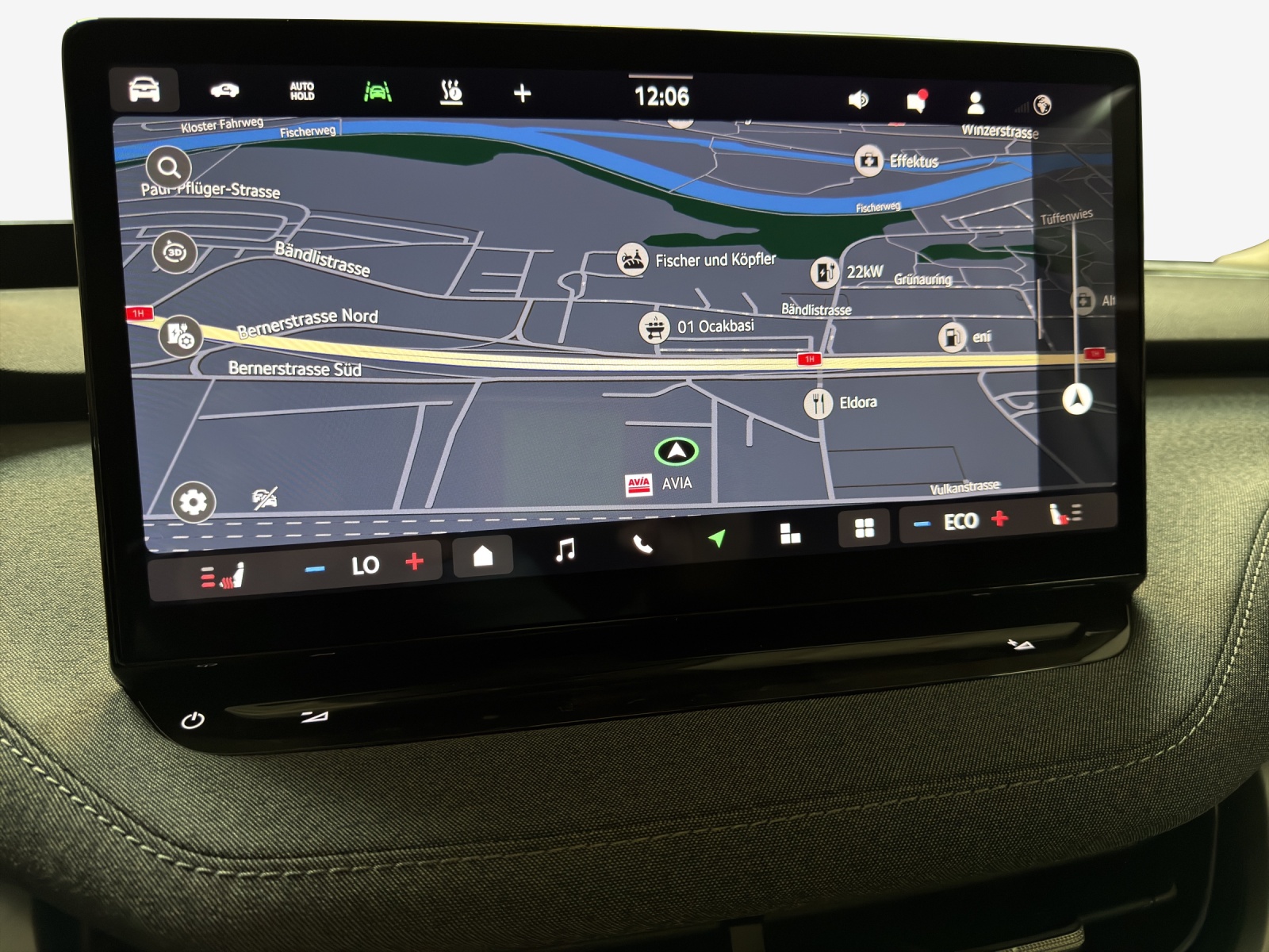 SKODA Enyaq 85x Dynamic 4x4-image-14