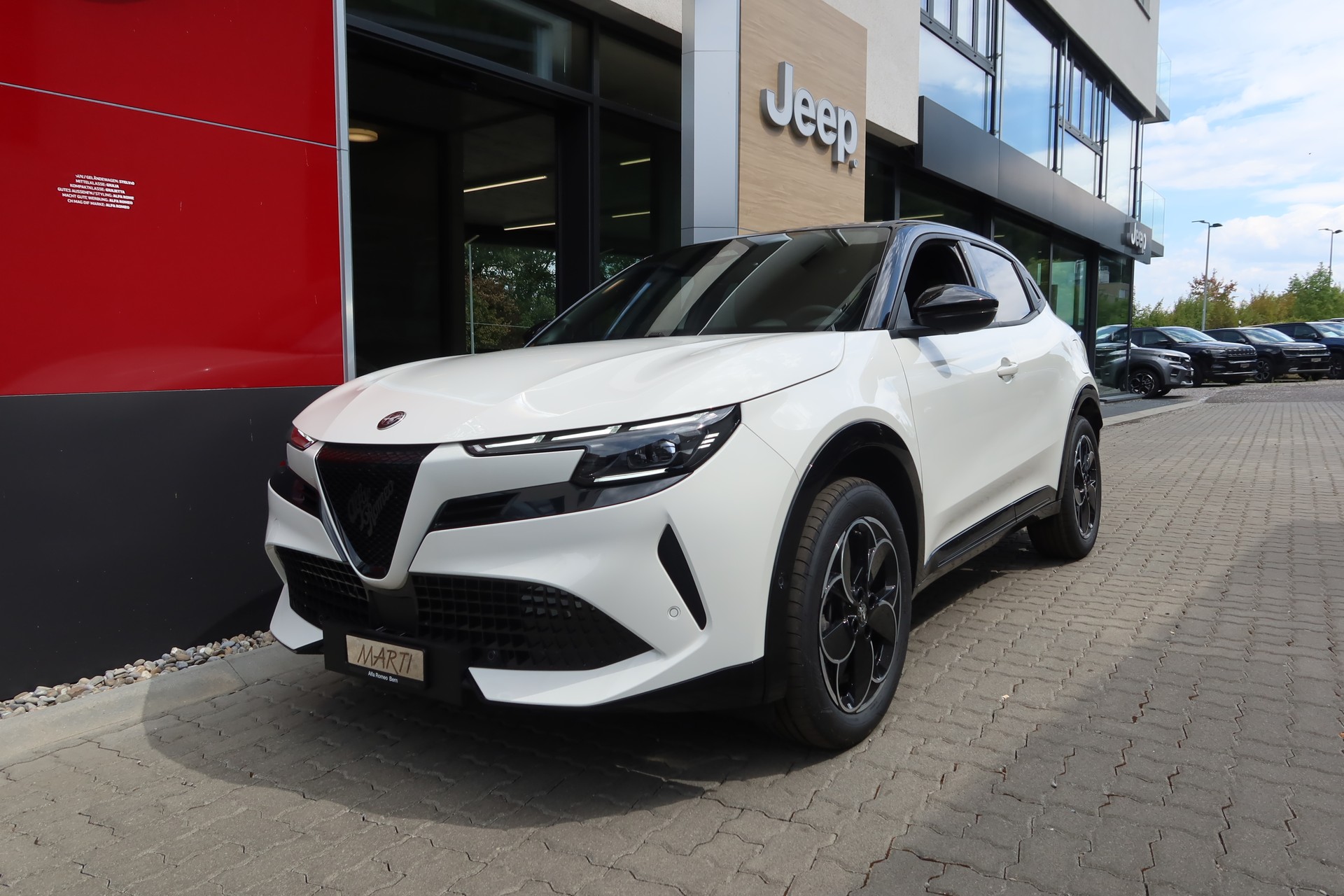 ALFA ROMEO Junior 1.2 Hybryd TI-image-1