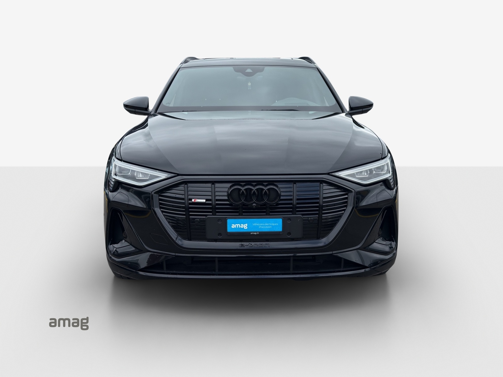 AUDI e-tron 55 S Line Black Edition quattro-image-6