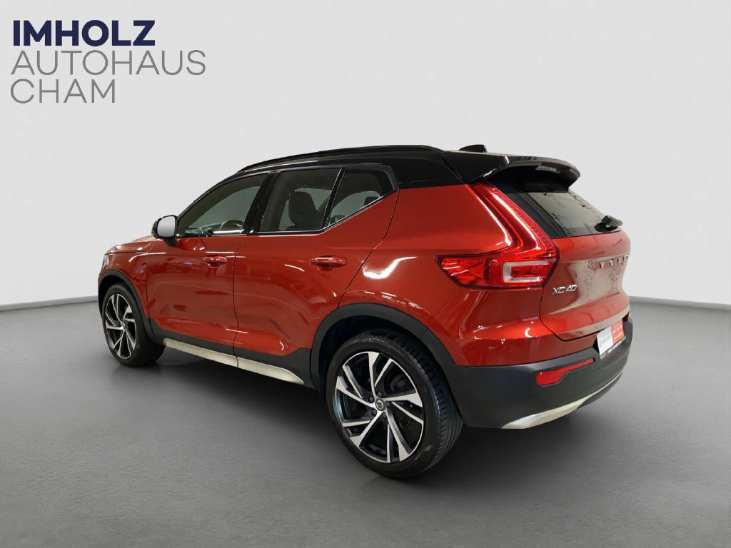VOLVO XC40 2.0 B4 MH R-Design AWD-image-2