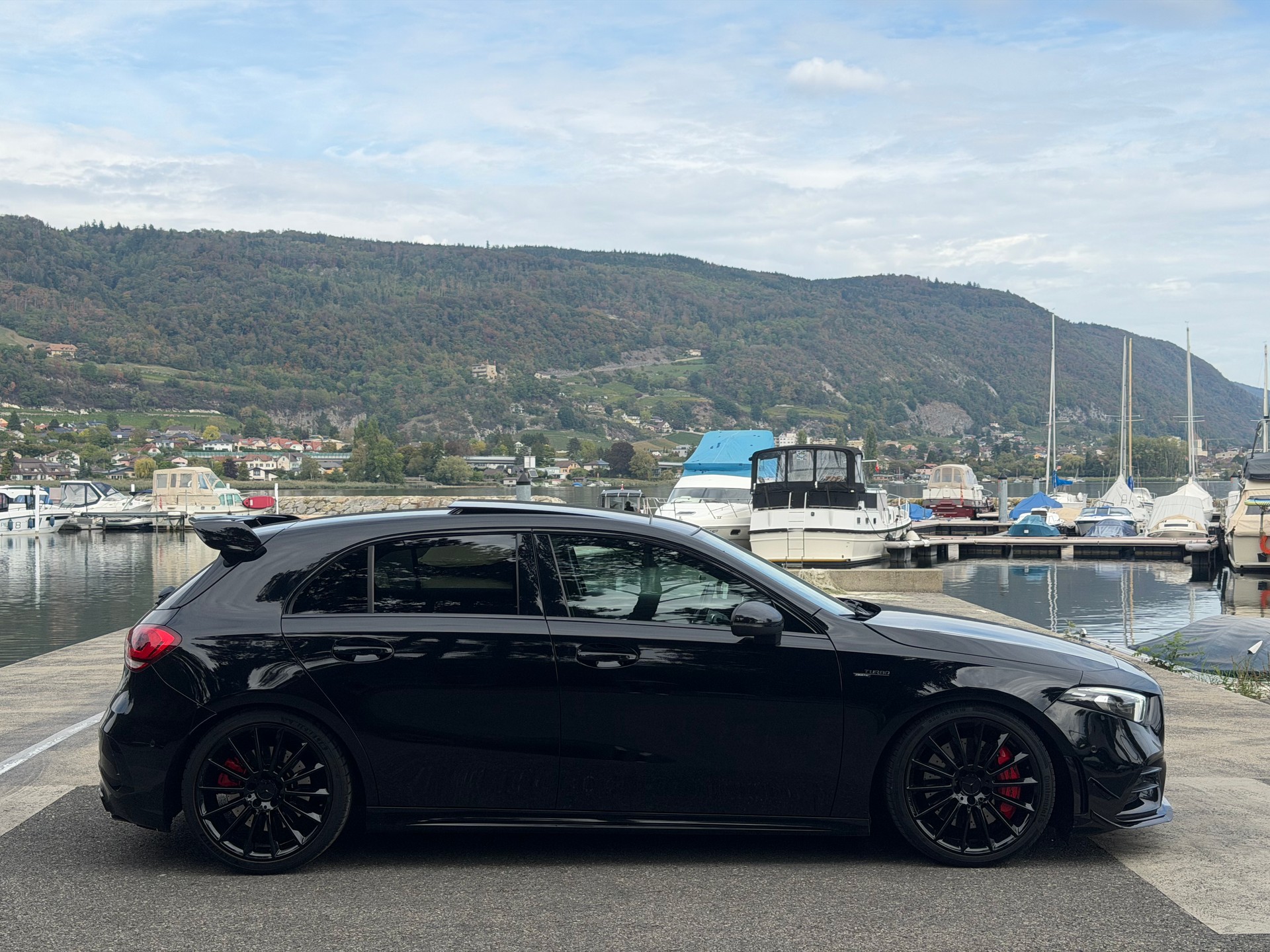 MERCEDES-BENZ A35 AMG-image-10