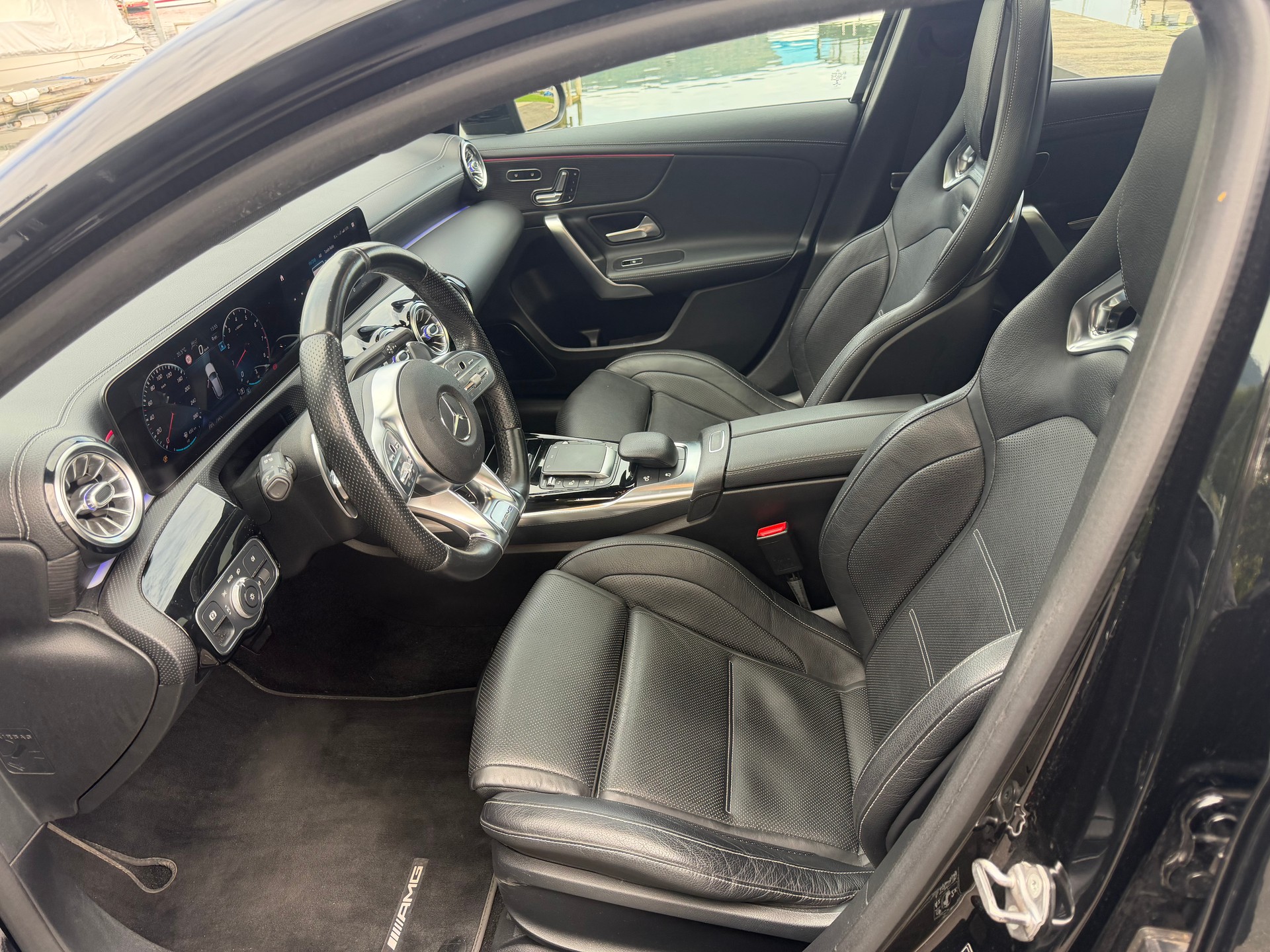 MERCEDES-BENZ A35 AMG-image-13