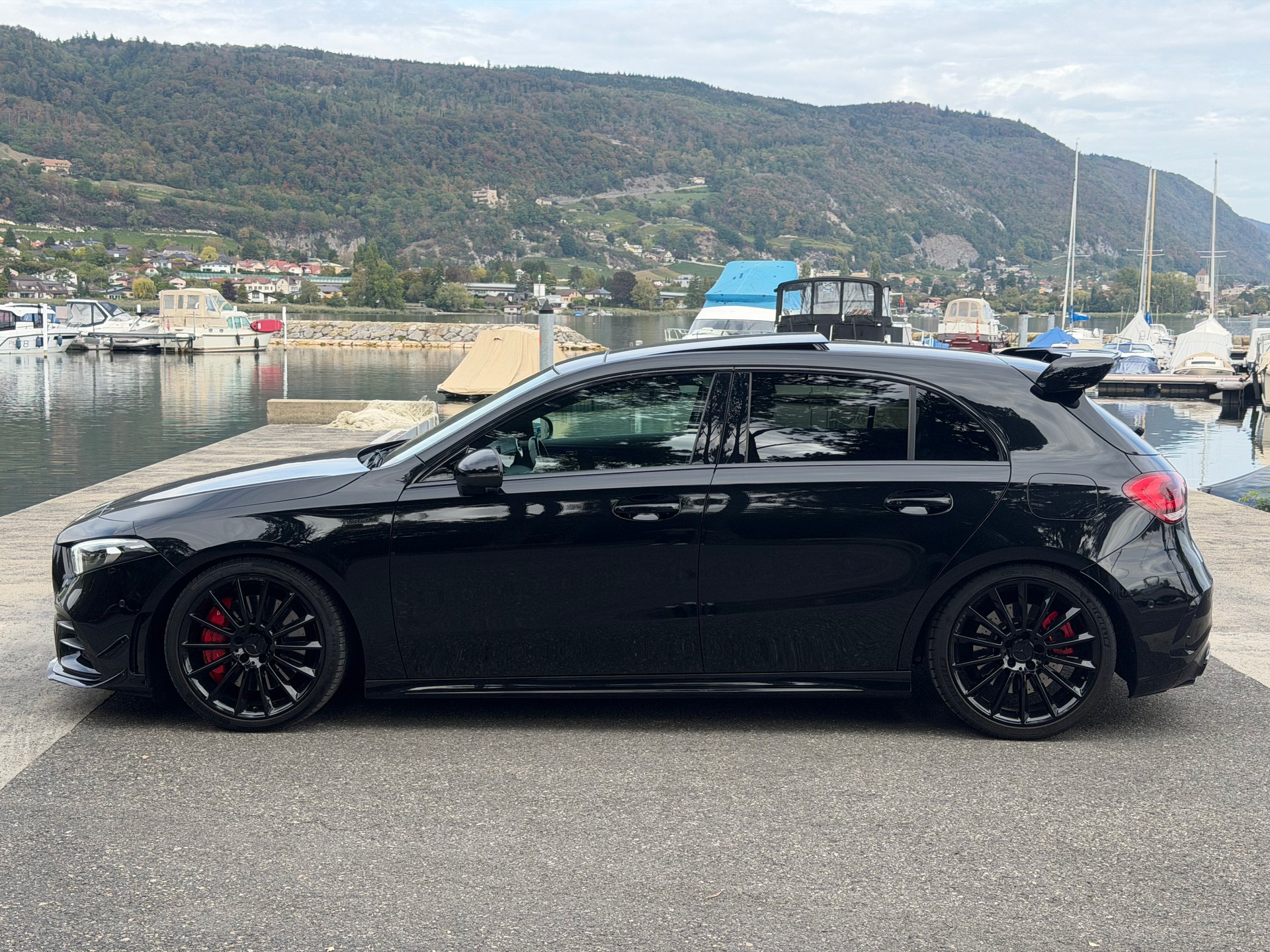MERCEDES-BENZ A35 AMG-image-5