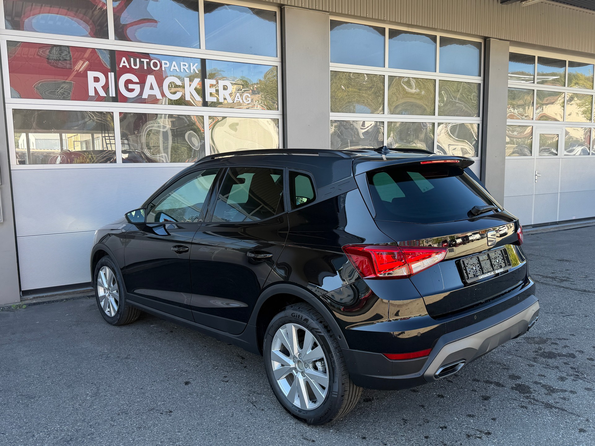 SEAT Arona 1.5 Eco TSI FR DSG-image-5