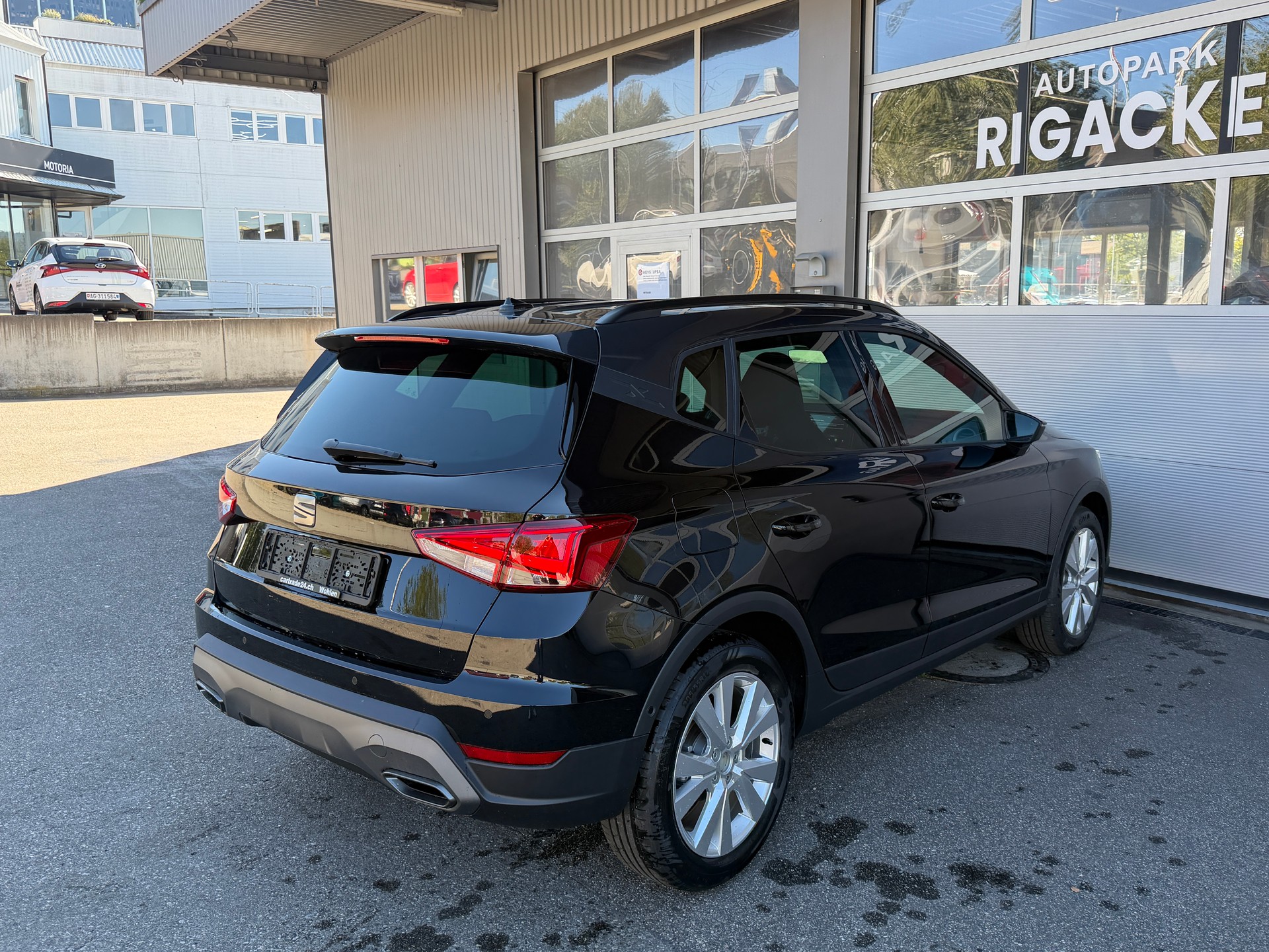 SEAT Arona 1.5 Eco TSI FR DSG-image-6