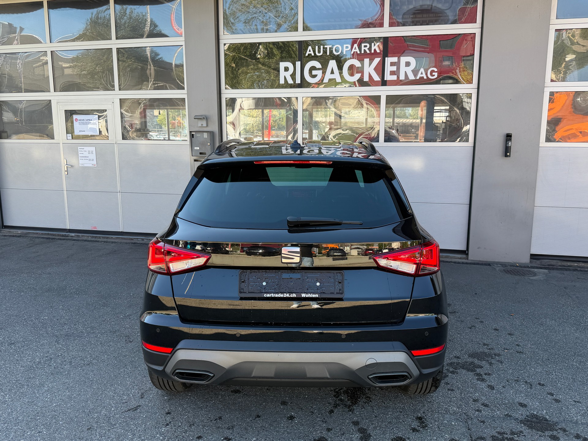 SEAT Arona 1.5 Eco TSI FR DSG-image-4