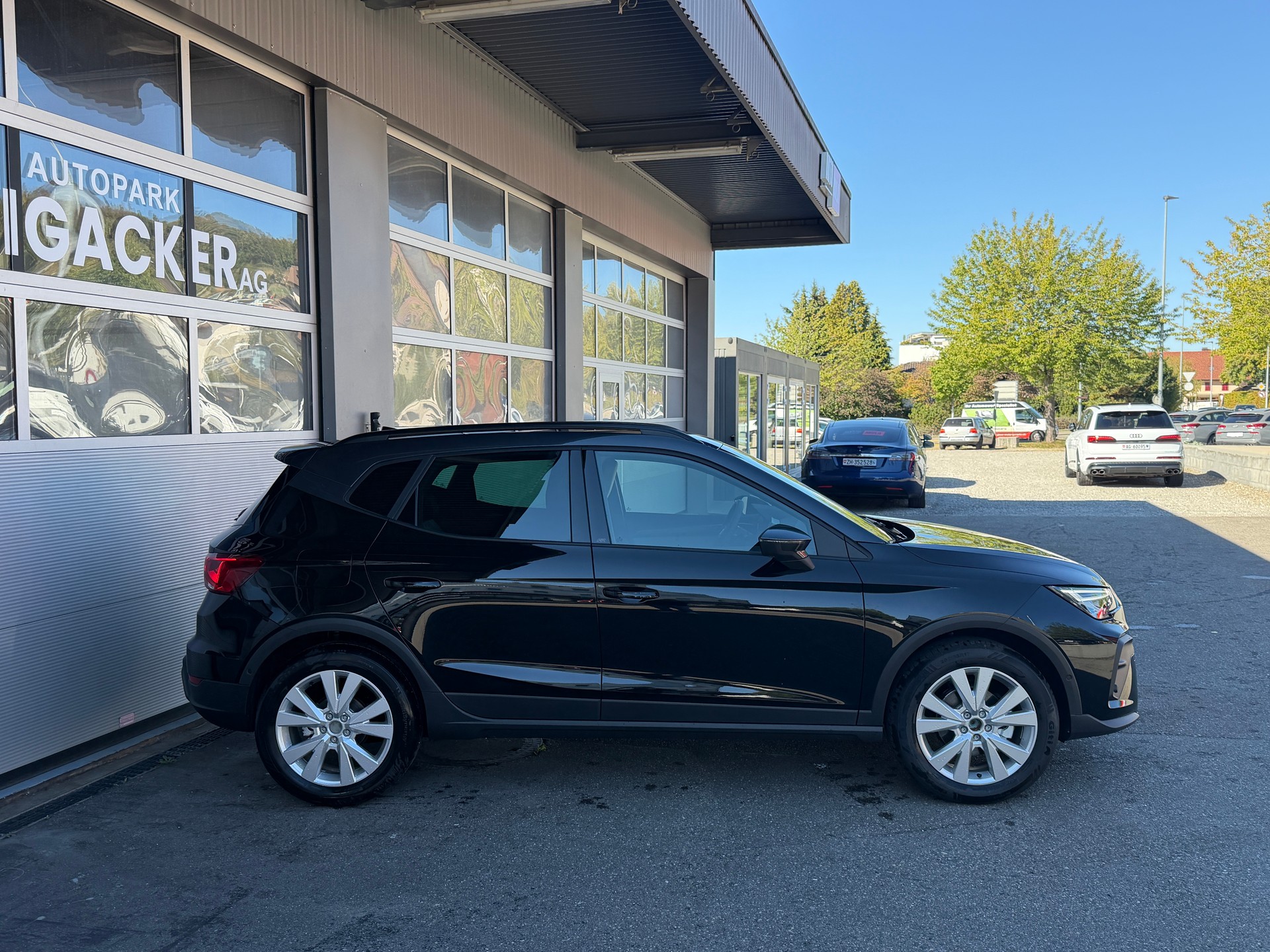 SEAT Arona 1.5 Eco TSI FR DSG-image-2