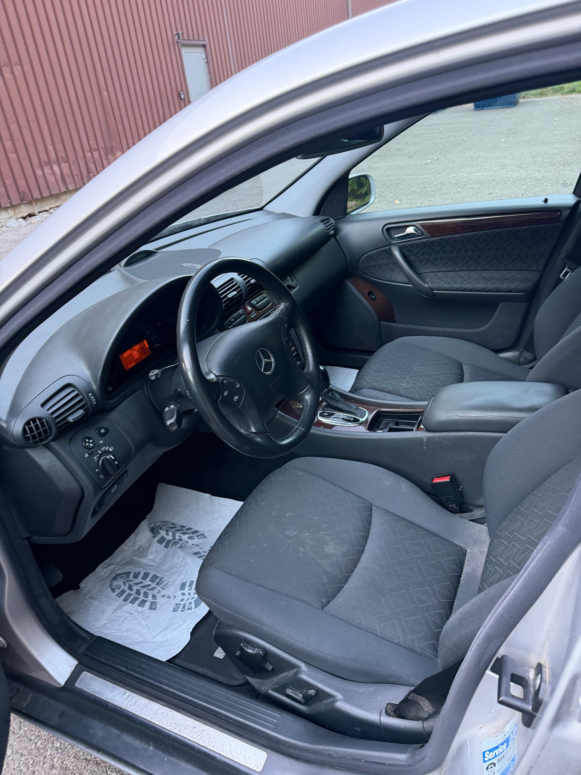 MERCEDES-BENZ C 240 Classic 4Matic Automatic-image-9