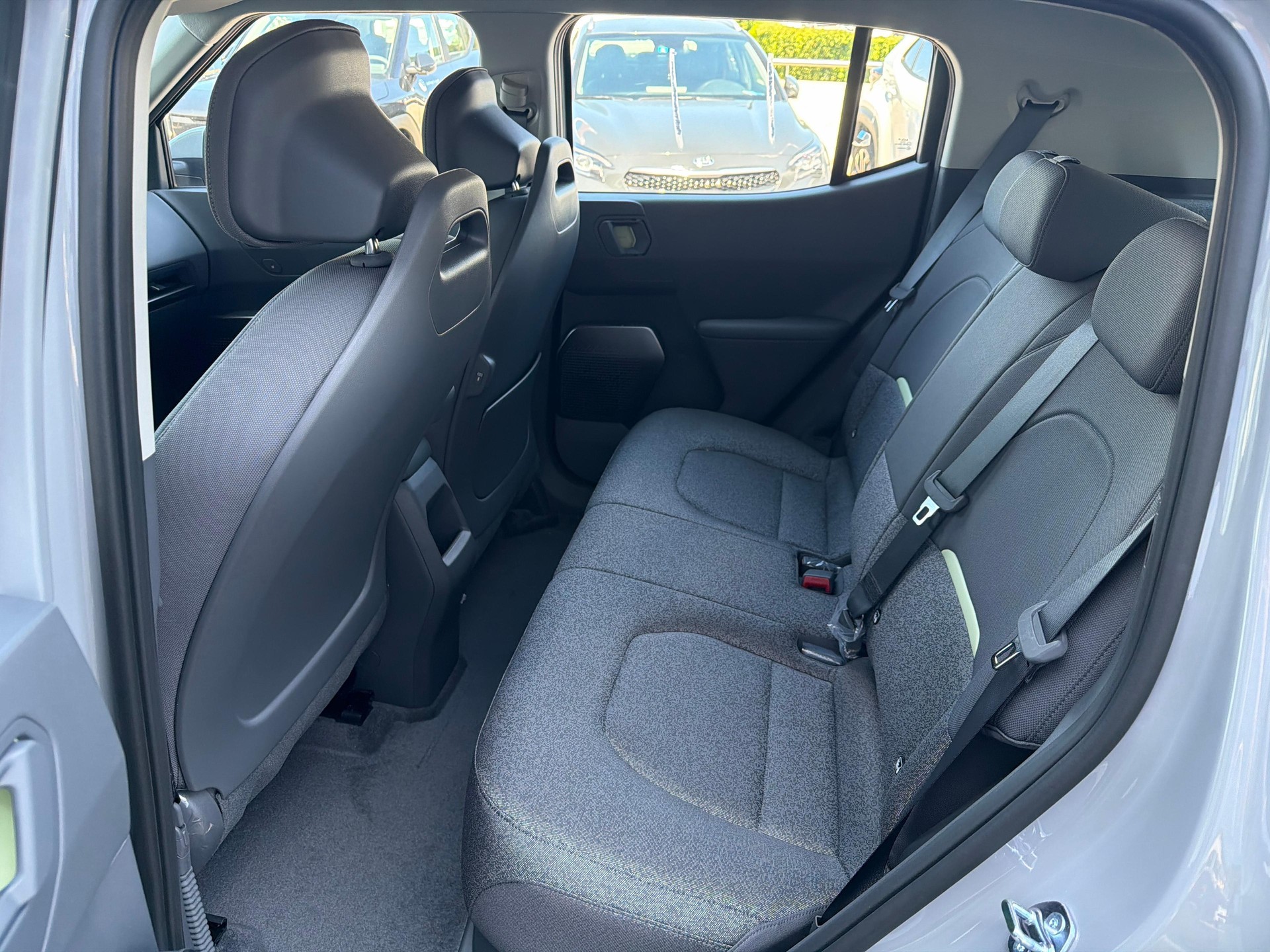 KIA EV2 61 kWh Air-image-10