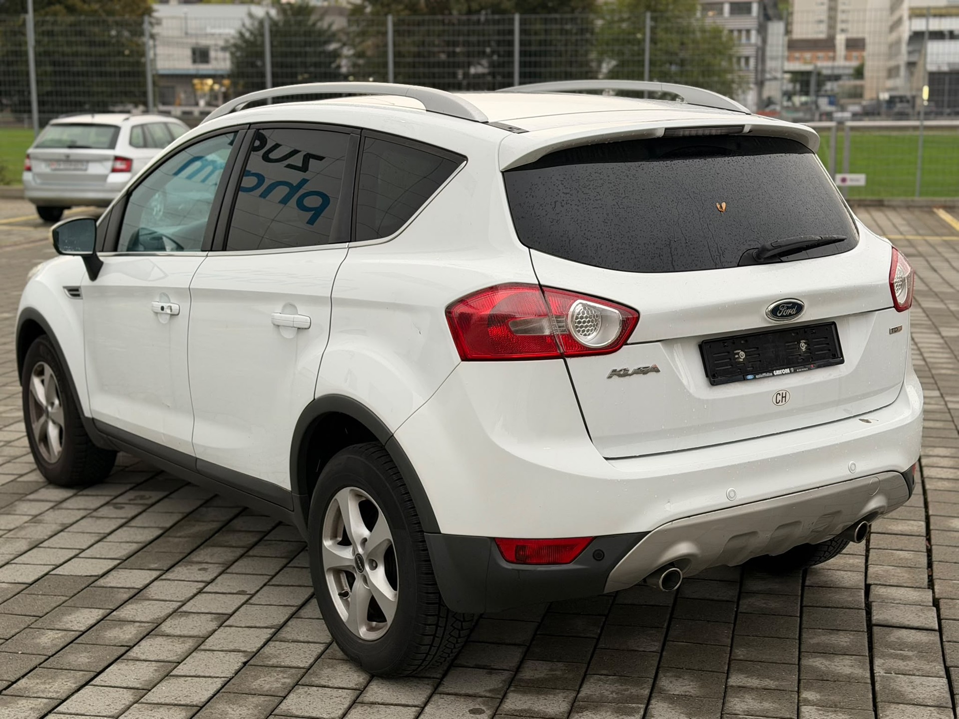 FORD Kuga 2.0 TDCi Titanium 4WD PowerShift-image-6