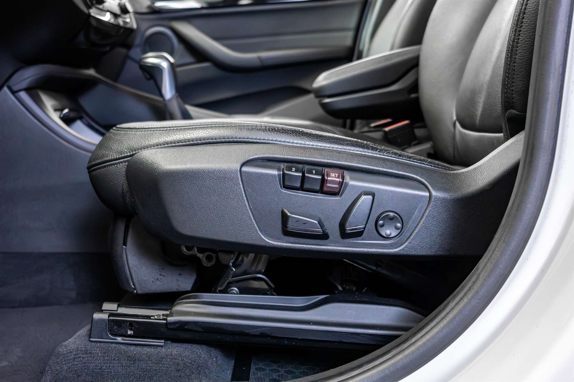 BMW X1 xDrive 20d Steptronic-image-11