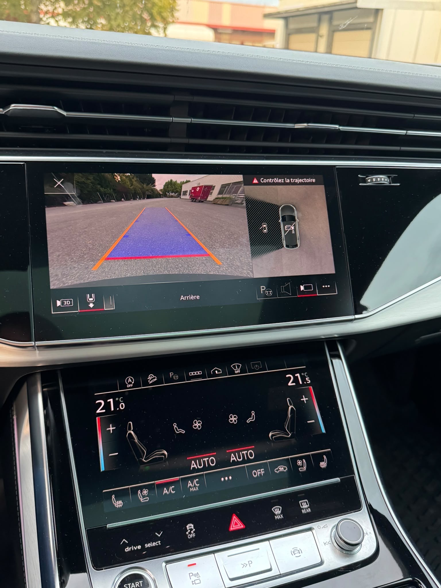 AUDI Q8 55 TFSI quattro tiptronic-image-12