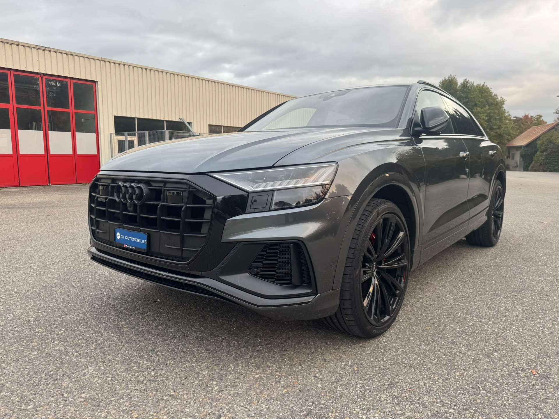 AUDI Q8 55 TFSI quattro tiptronic-image-1