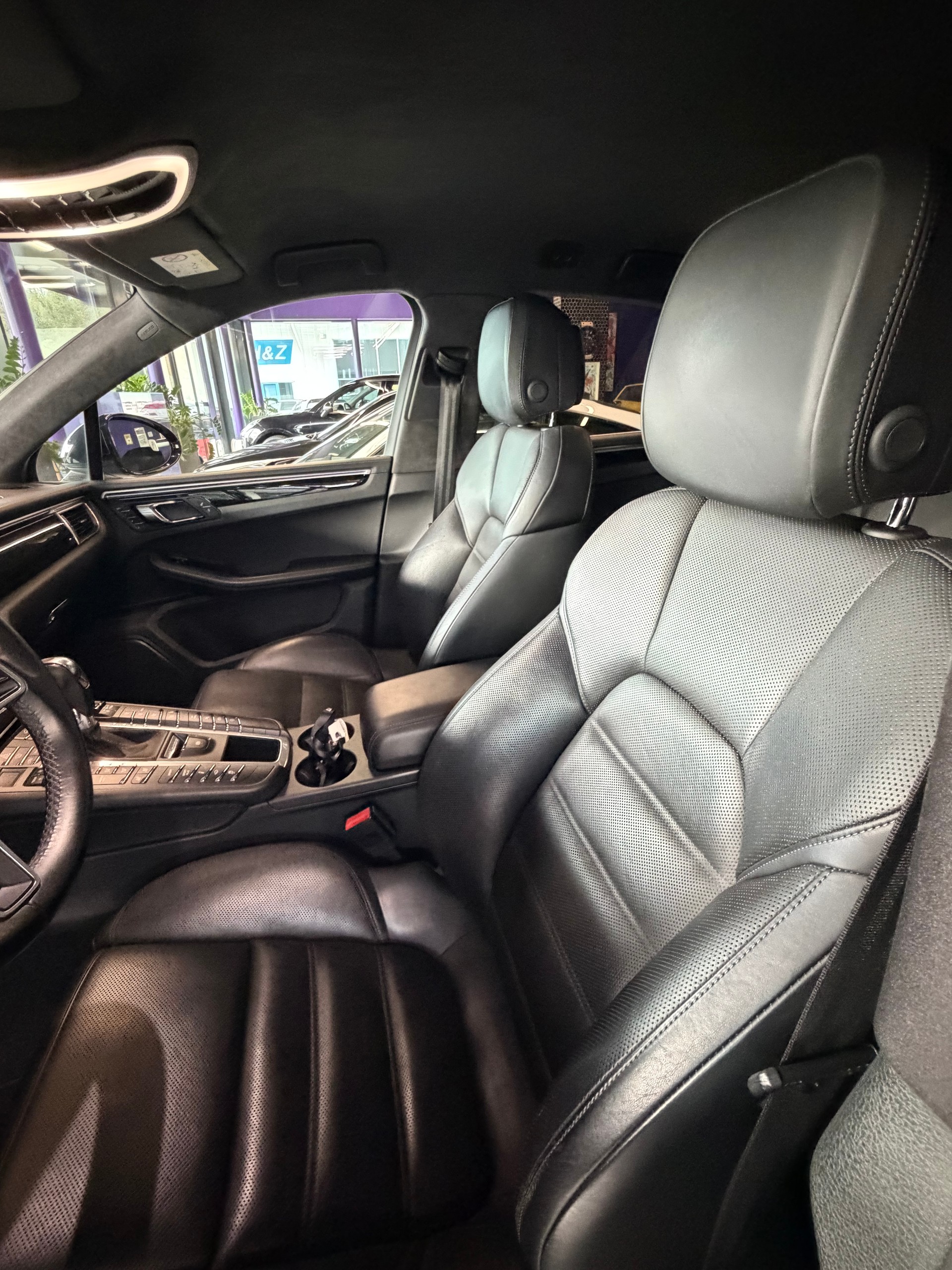 PORSCHE Macan Turbo PDK-image-7