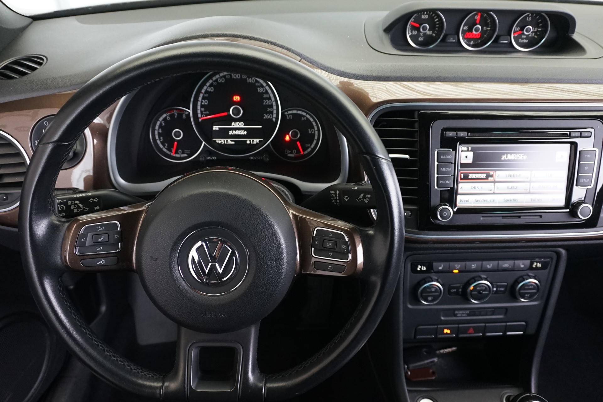 VW Beetle 1.2 TSI Design-image-16