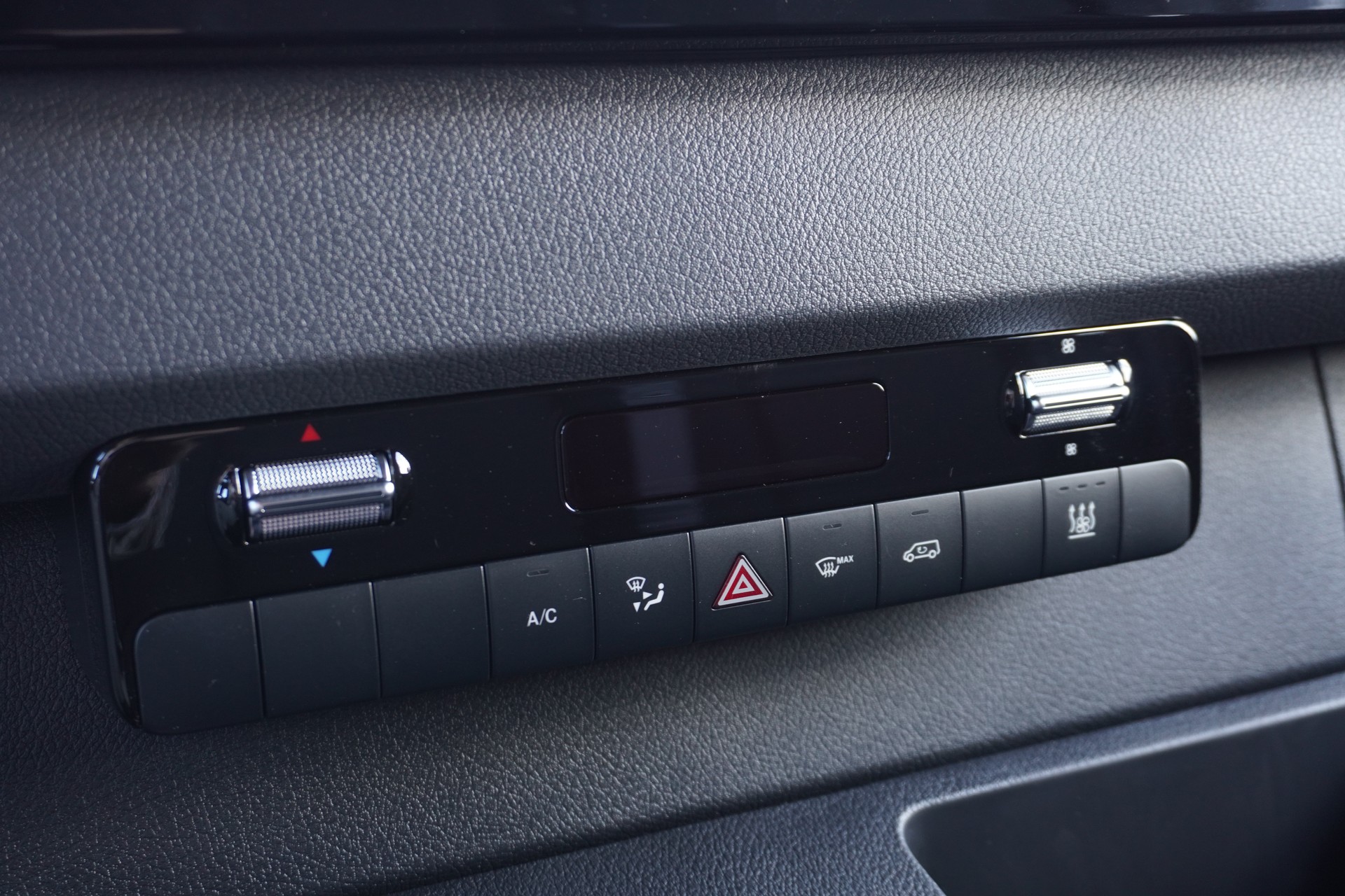 MERCEDES-BENZ eSprinter 420 Pro 4325 L 81kWh-image-7