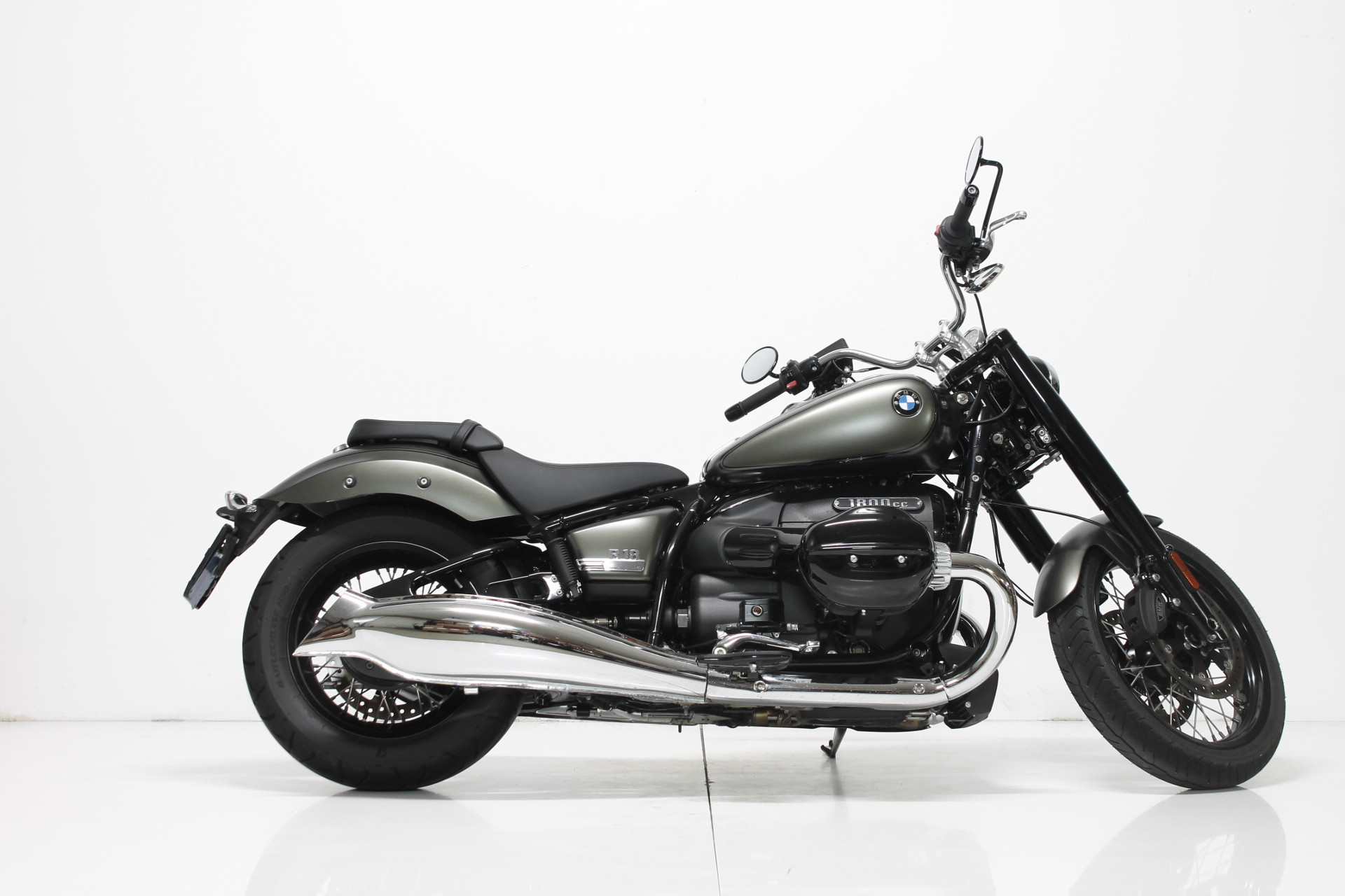 BMW R 18-showroom-element-3