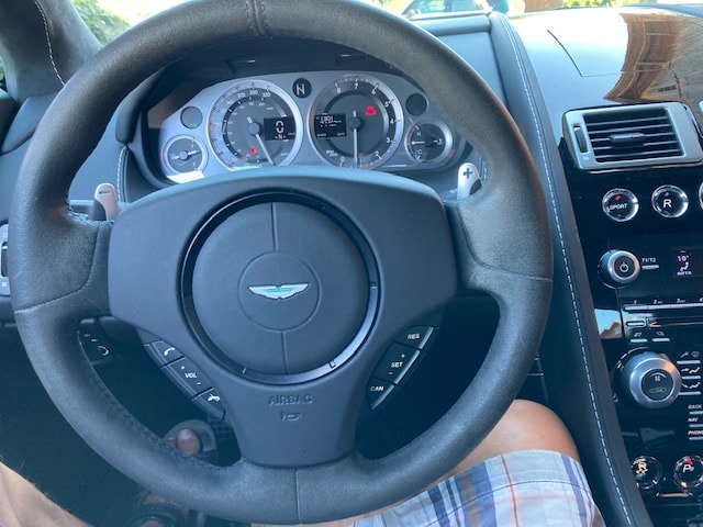 ASTON MARTIN V8 Vantage 4.7 S Sportshift-image-6