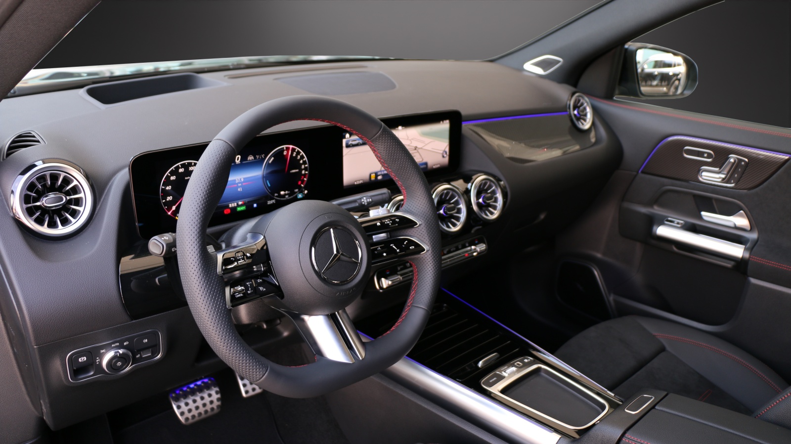 MERCEDES-BENZ GLA 250 e EQ Star 8G-DCT-image-5