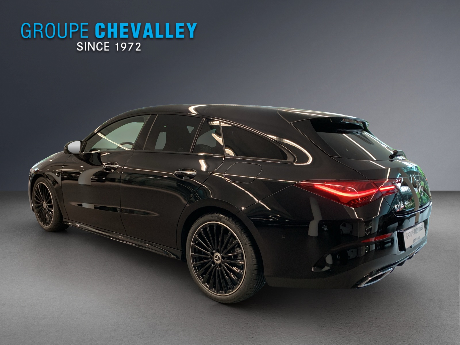MERCEDES-BENZ CLA Shooting Brake 250 4Matic 8G-DCT-image-2