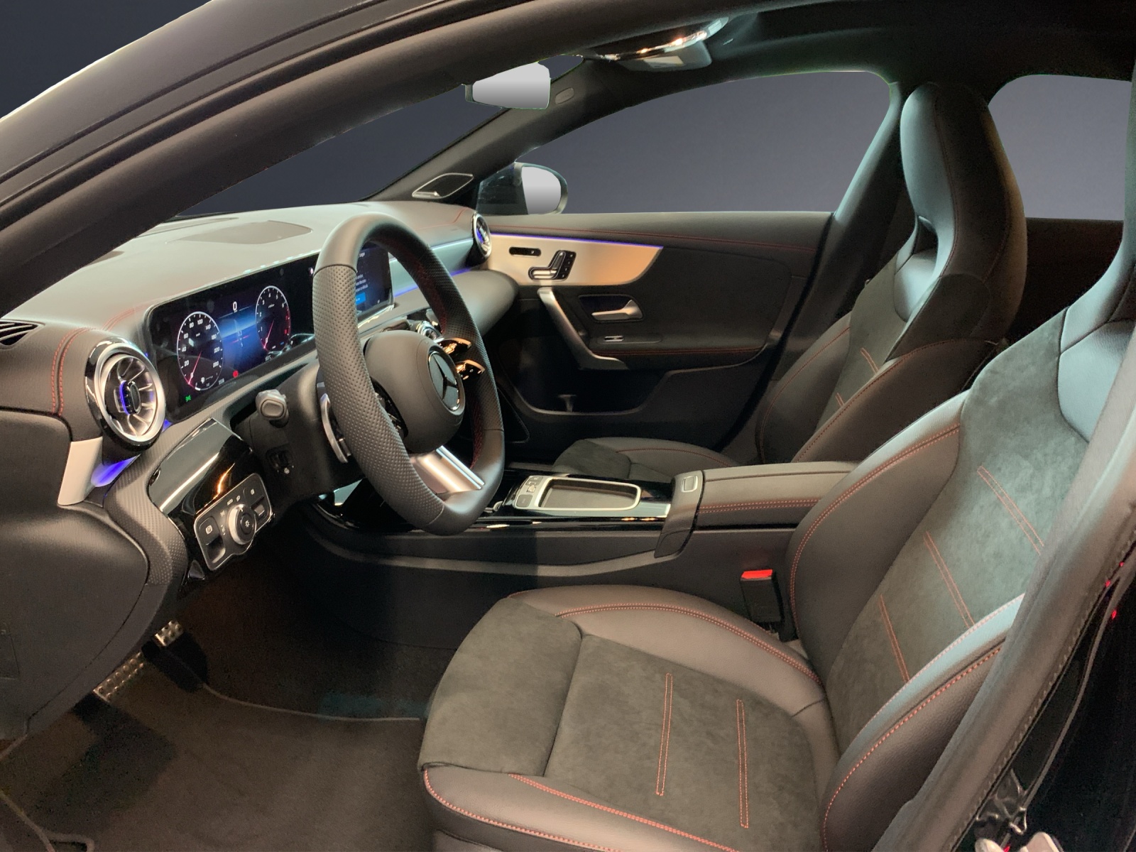 MERCEDES-BENZ CLA Shooting Brake 250 4Matic 8G-DCT-image-5