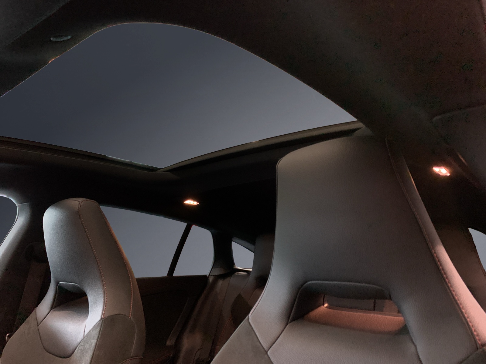 MERCEDES-BENZ CLA Shooting Brake 250 4Matic 8G-DCT-image-9