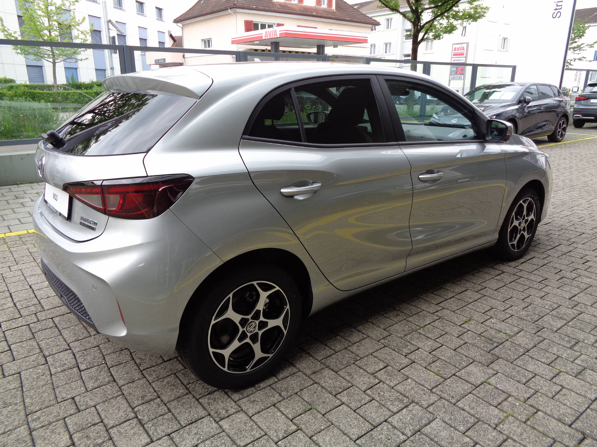 MG 3 1.5 Hybrid Luxury-image-3