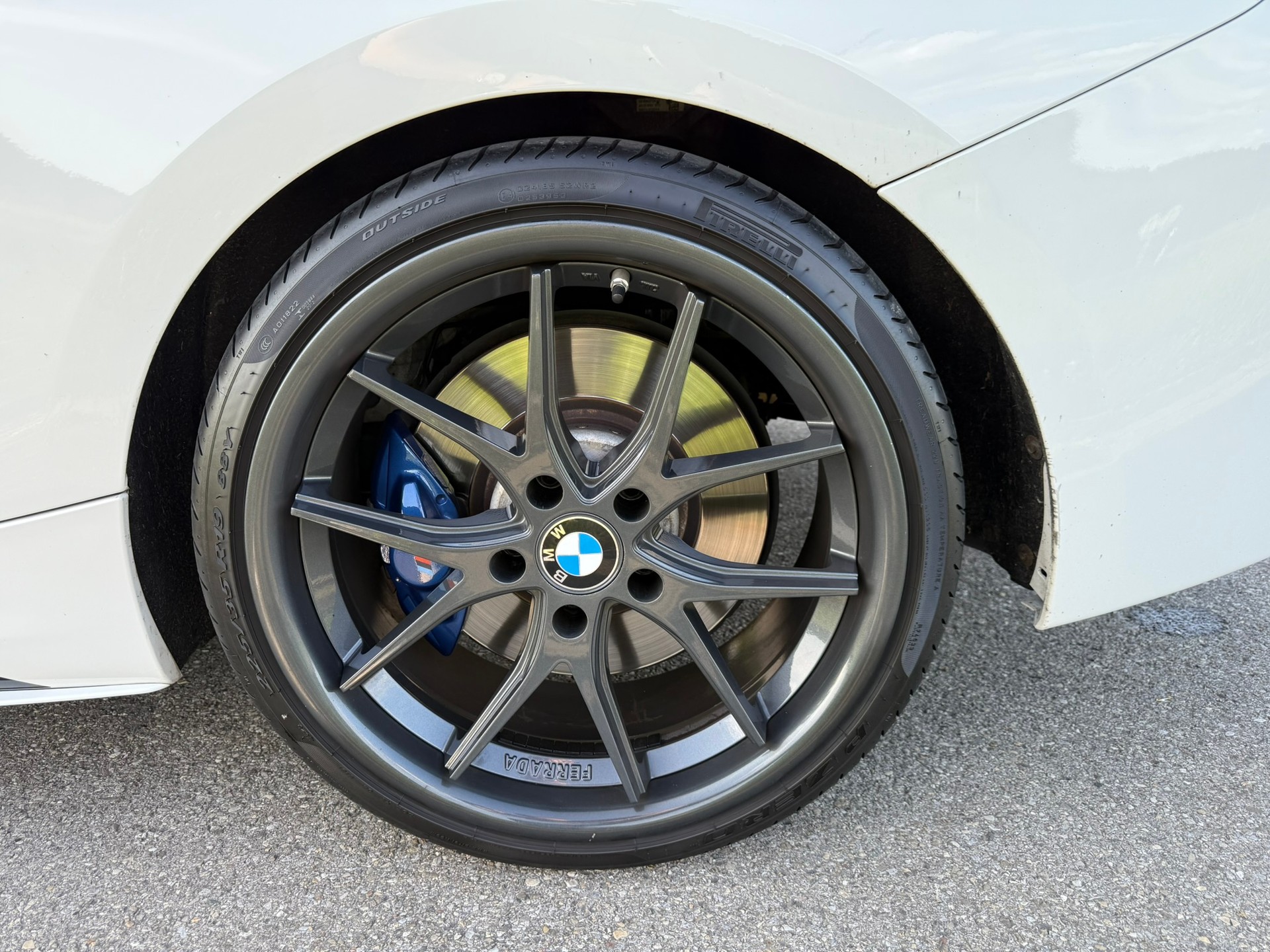 BMW M235i Steptronic-image-3