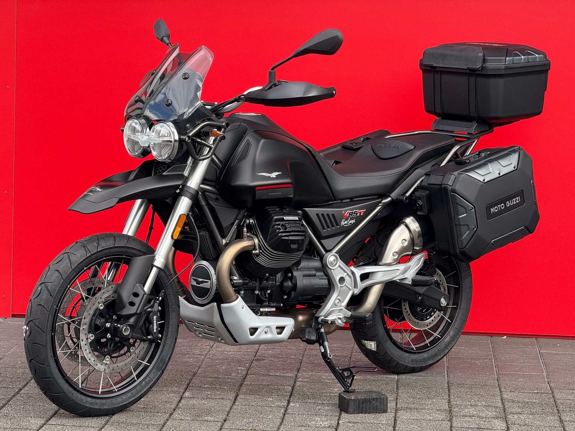 MOTO GUZZI V85 TT Touring
