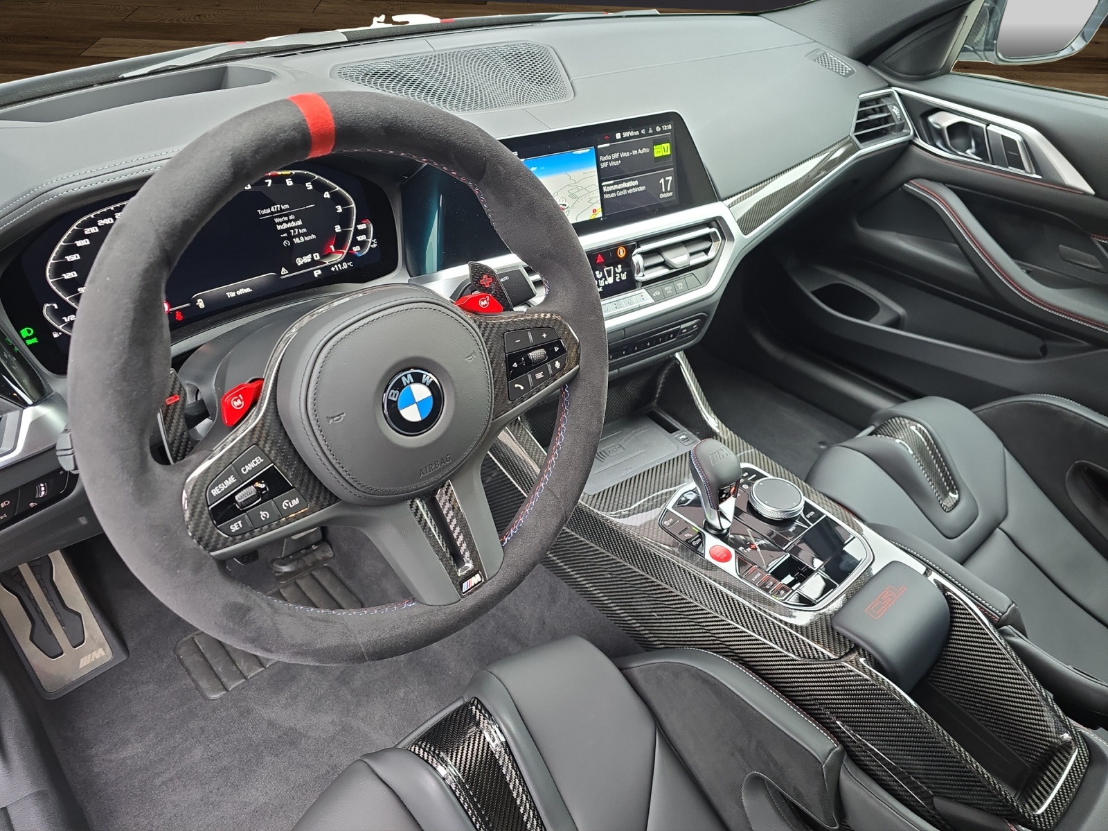 BMW M4 CSL Coupé CH Fahrzeug-image-9
