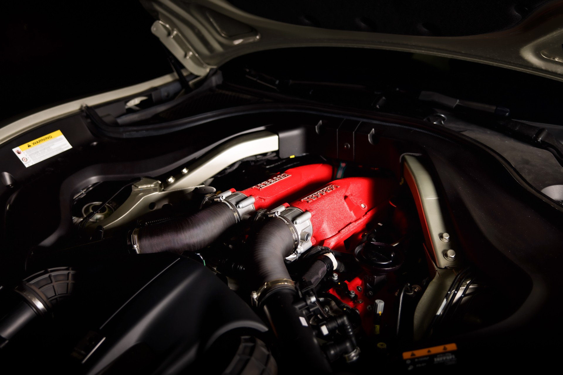 FERRARI Roma 3.9 V8 T / Ferrari Zürich B.I Collection-image-17