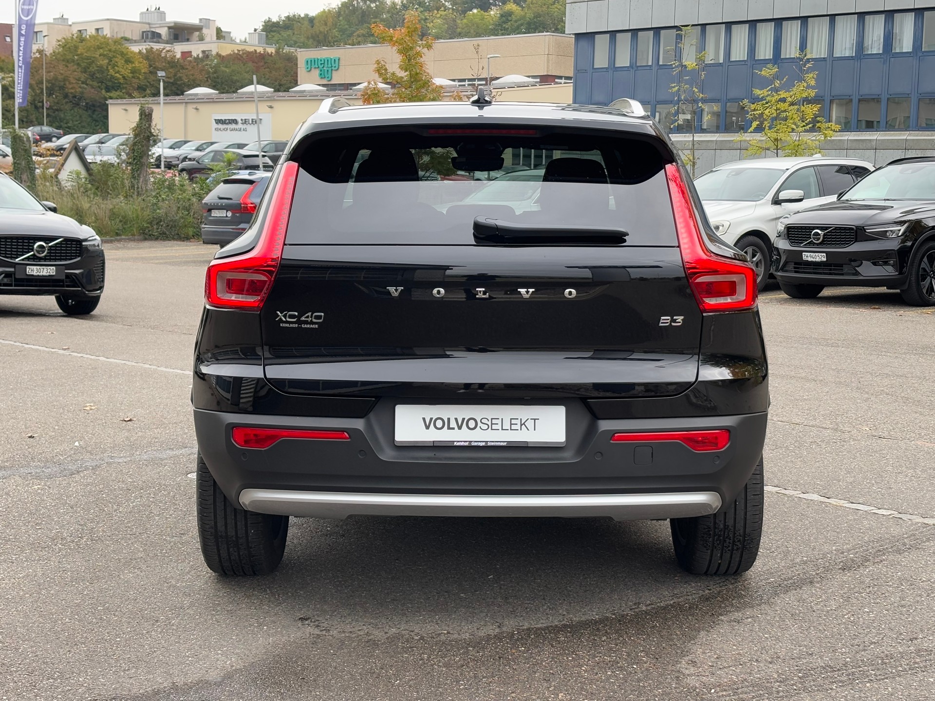 VOLVO XC40 2.0 B3 MH XCITE-image-8