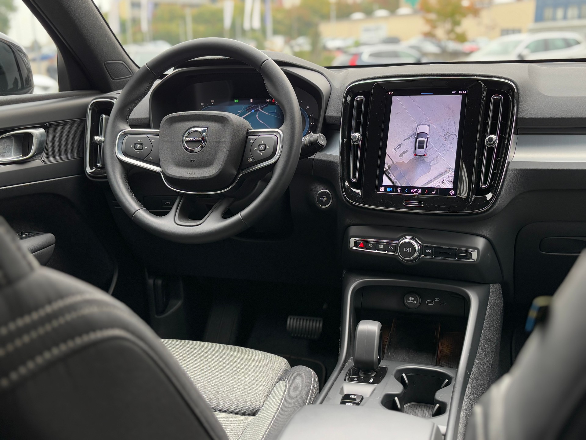 VOLVO XC40 2.0 B3 MH XCITE-image-12