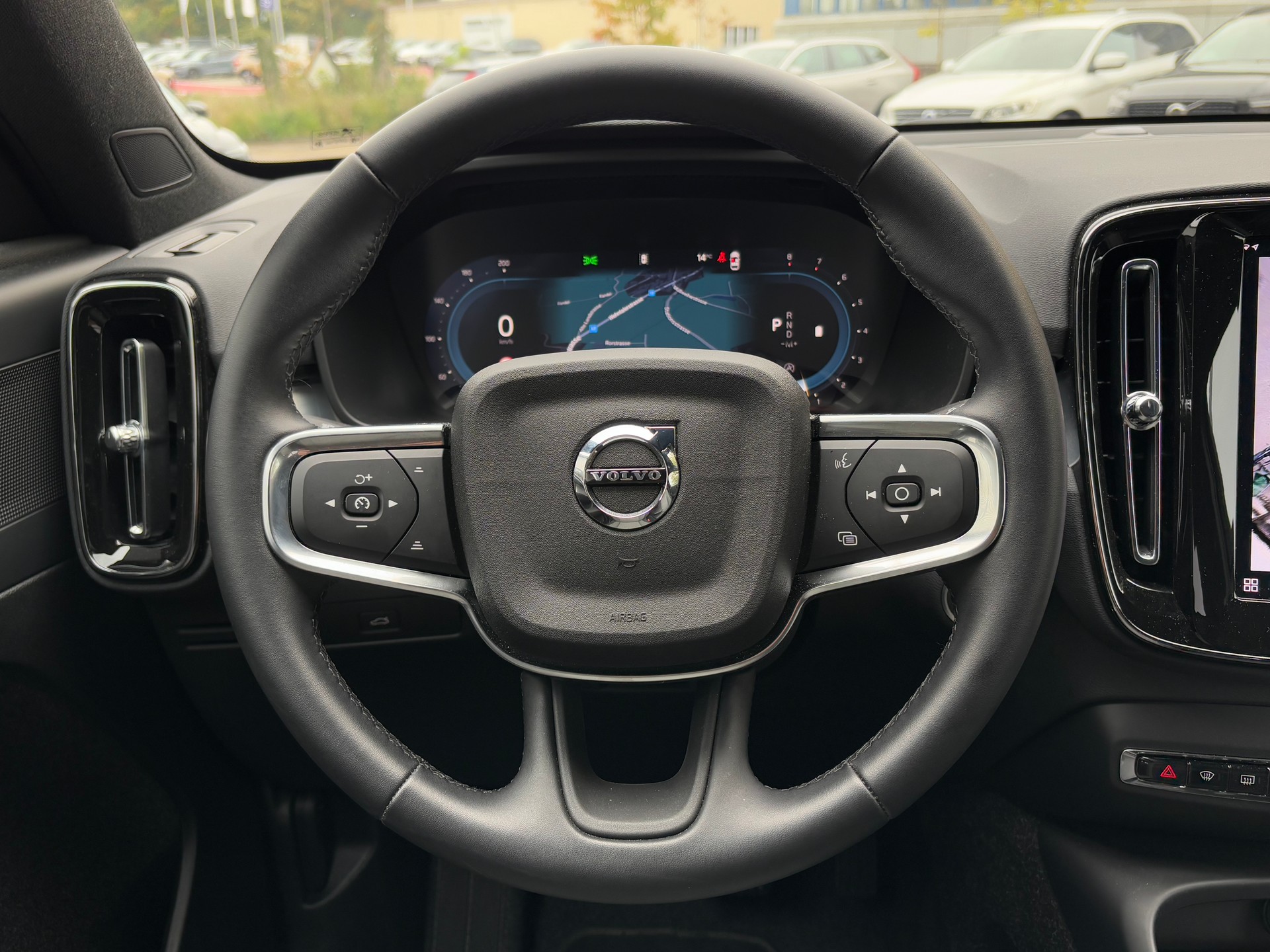 VOLVO XC40 2.0 B3 MH XCITE-image-15