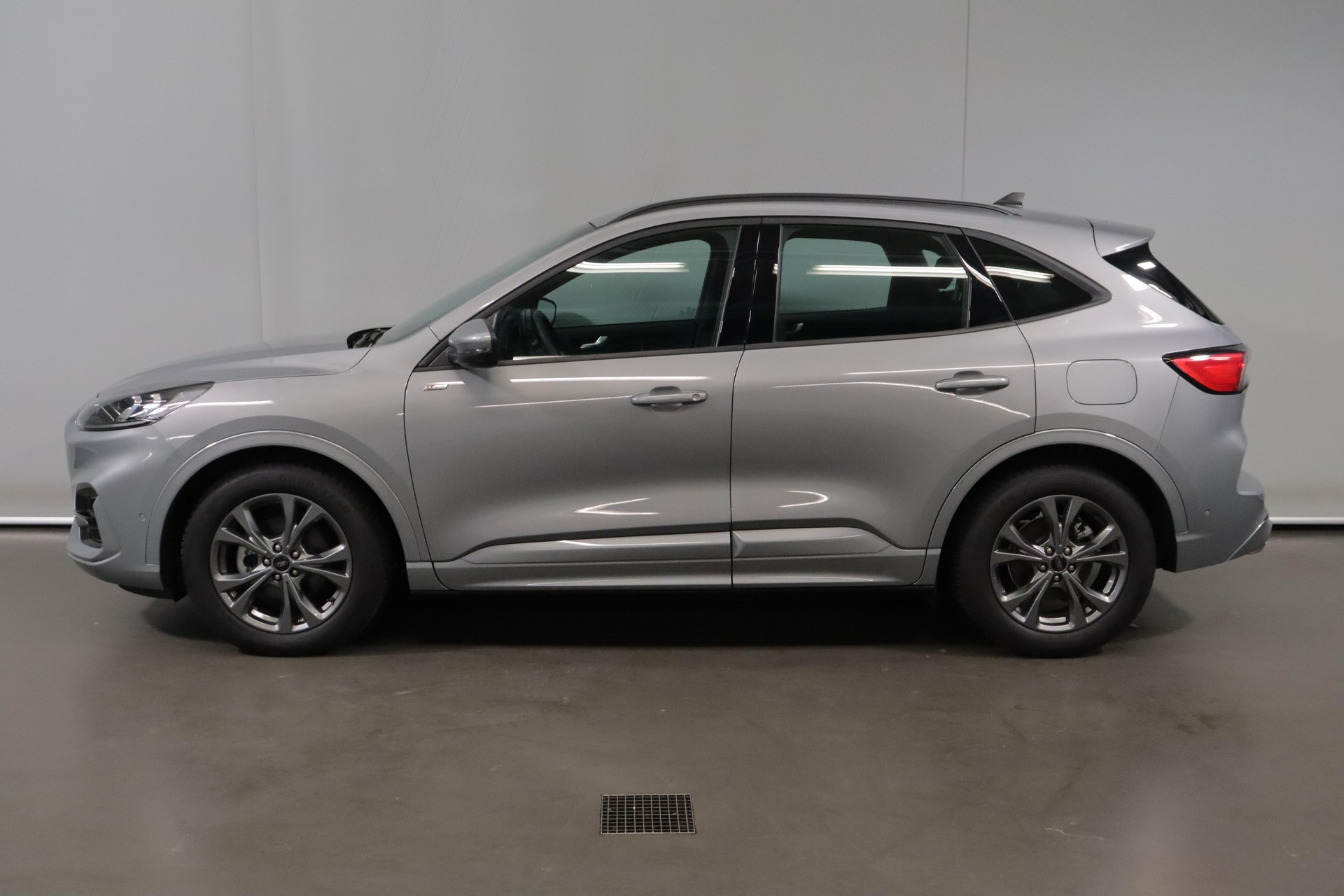 FORD Kuga 2.0 EcoBlue ST-Line-image-4