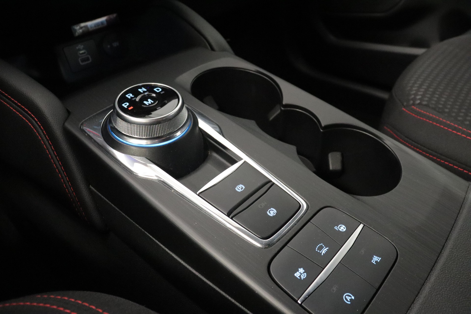 FORD Kuga 2.0 EcoBlue ST-Line-image-14