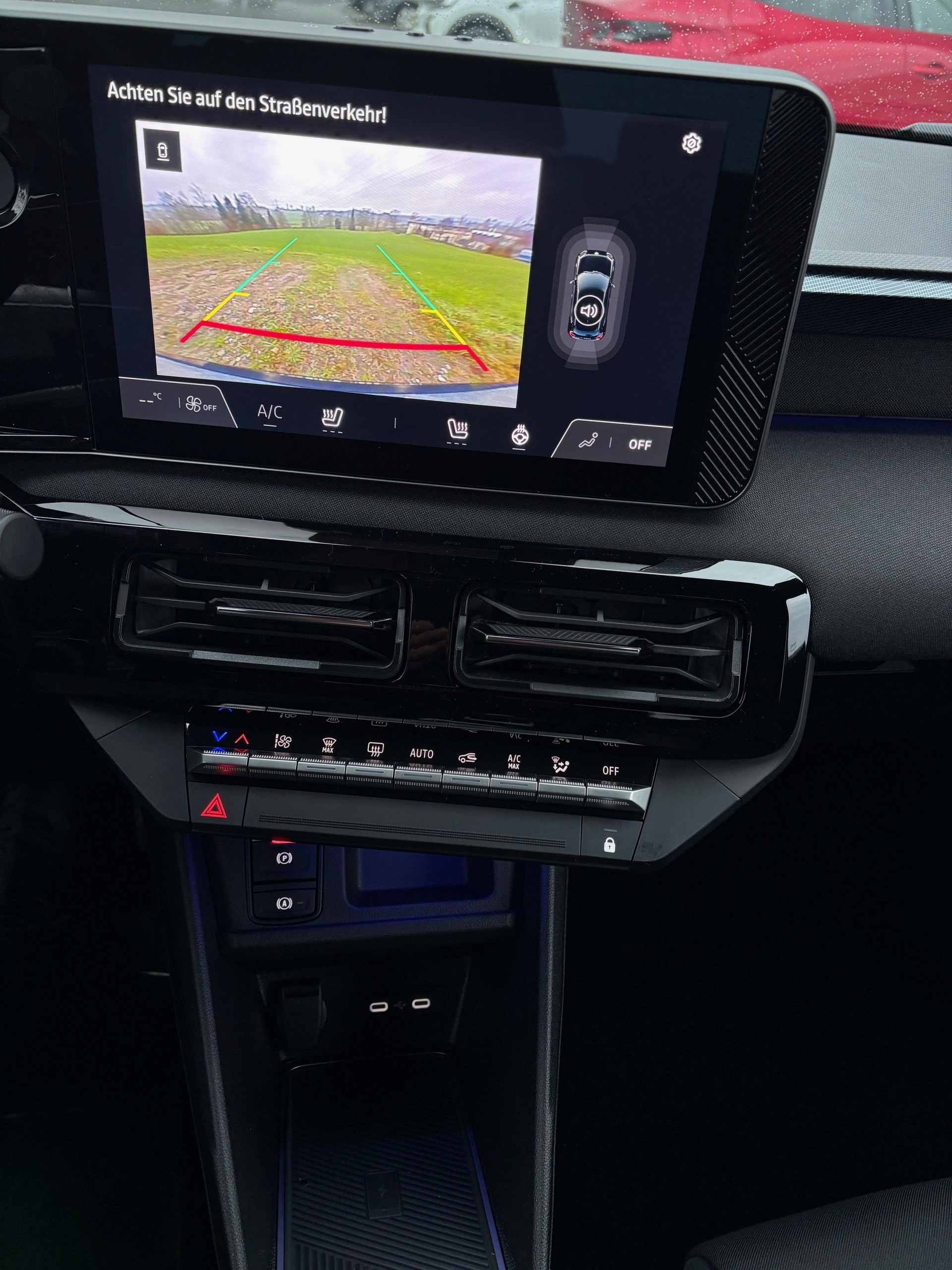 NISSAN Micra 52kWh Advance-image-4