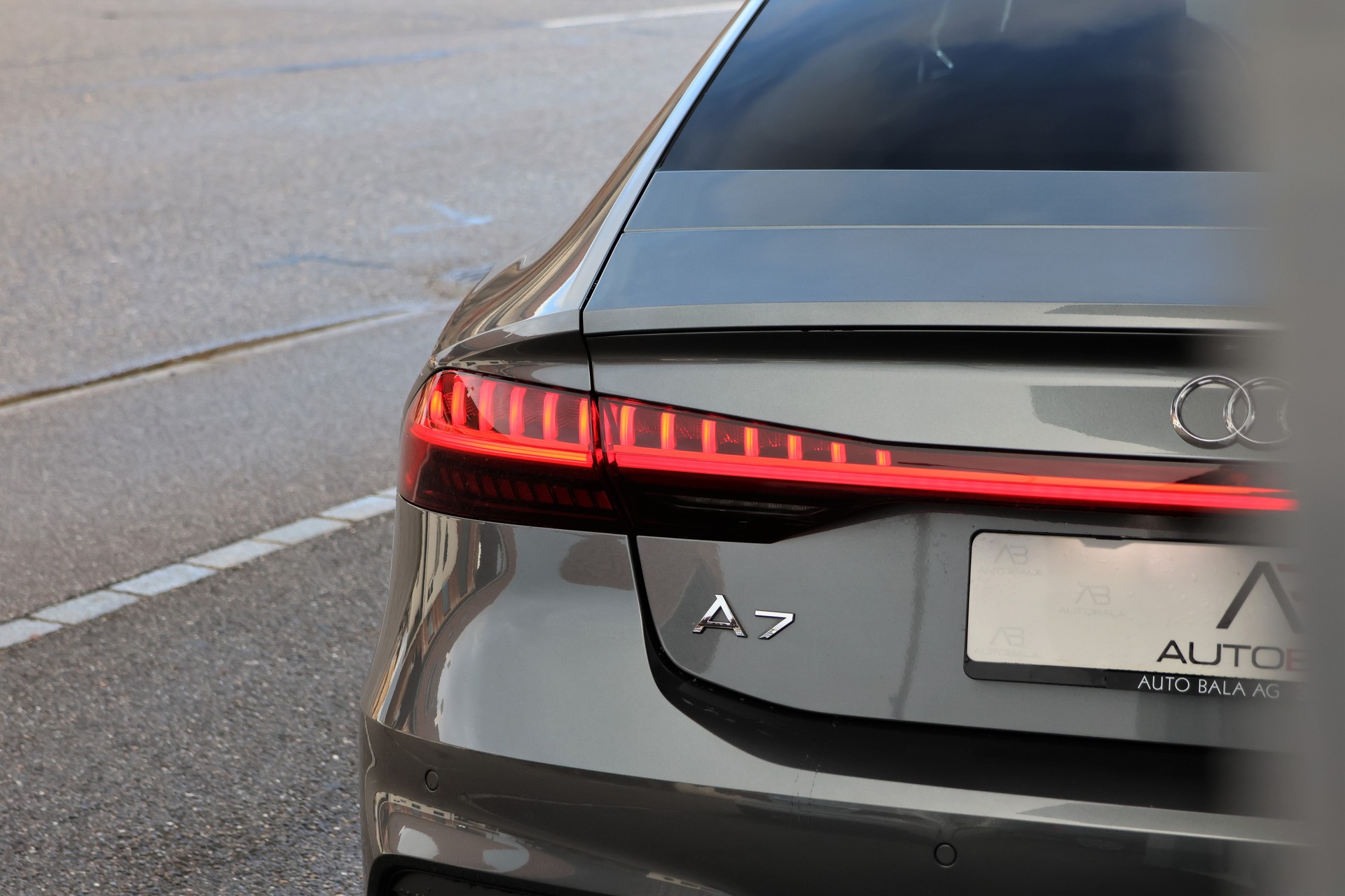 AUDI A7 Sportback 50 TDI quattro S-tronic S-Line (CH)-image-4