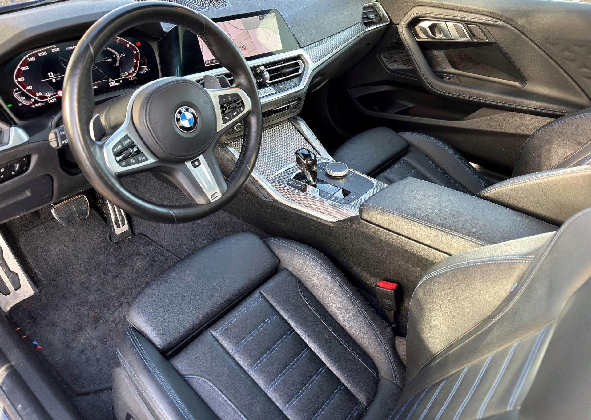 BMW M240i xDrive Steptronic-image-11
