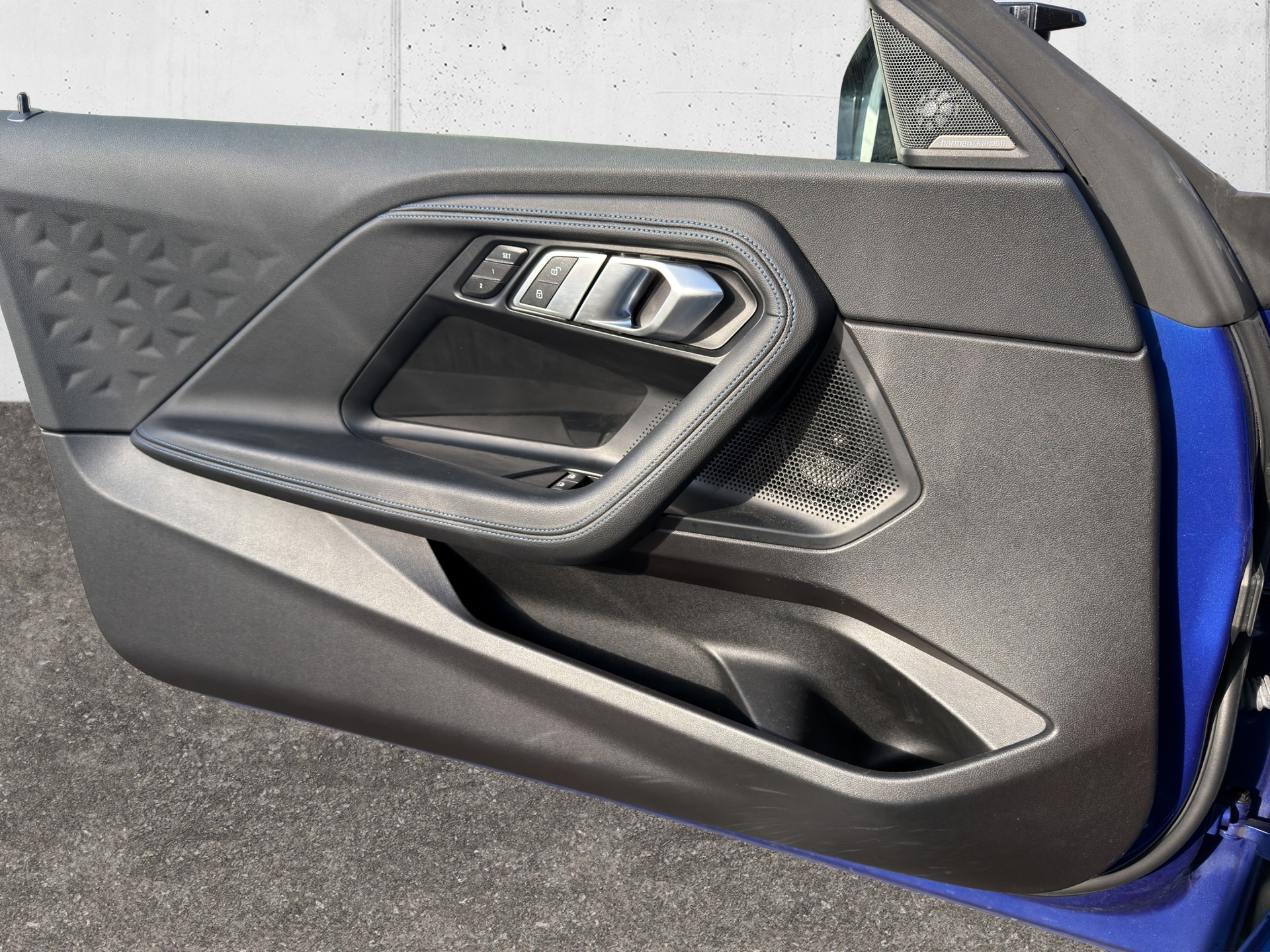 BMW M240i xDrive Steptronic-image-24