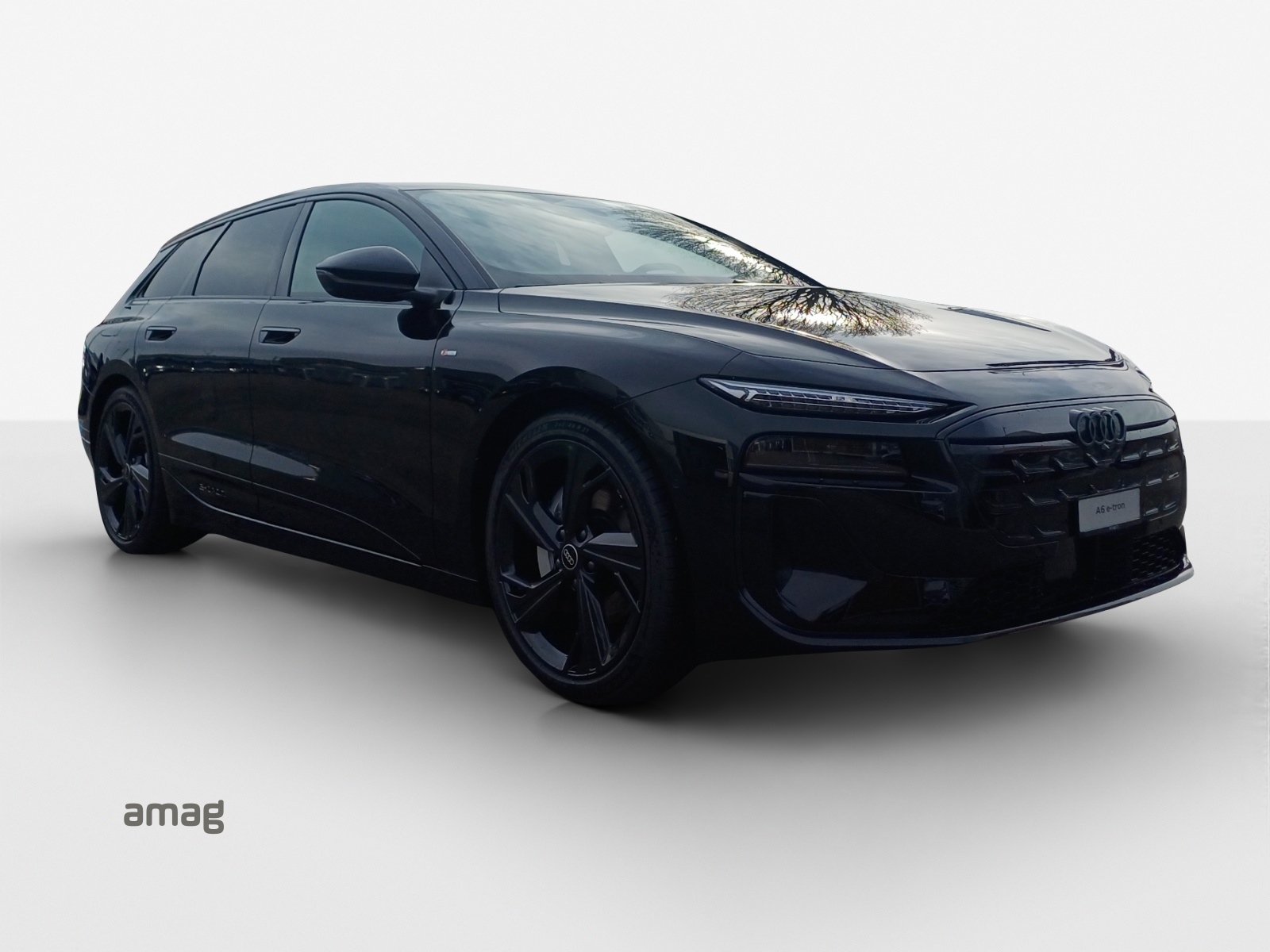 AUDI A6 Avant e-tron quattro-image-5